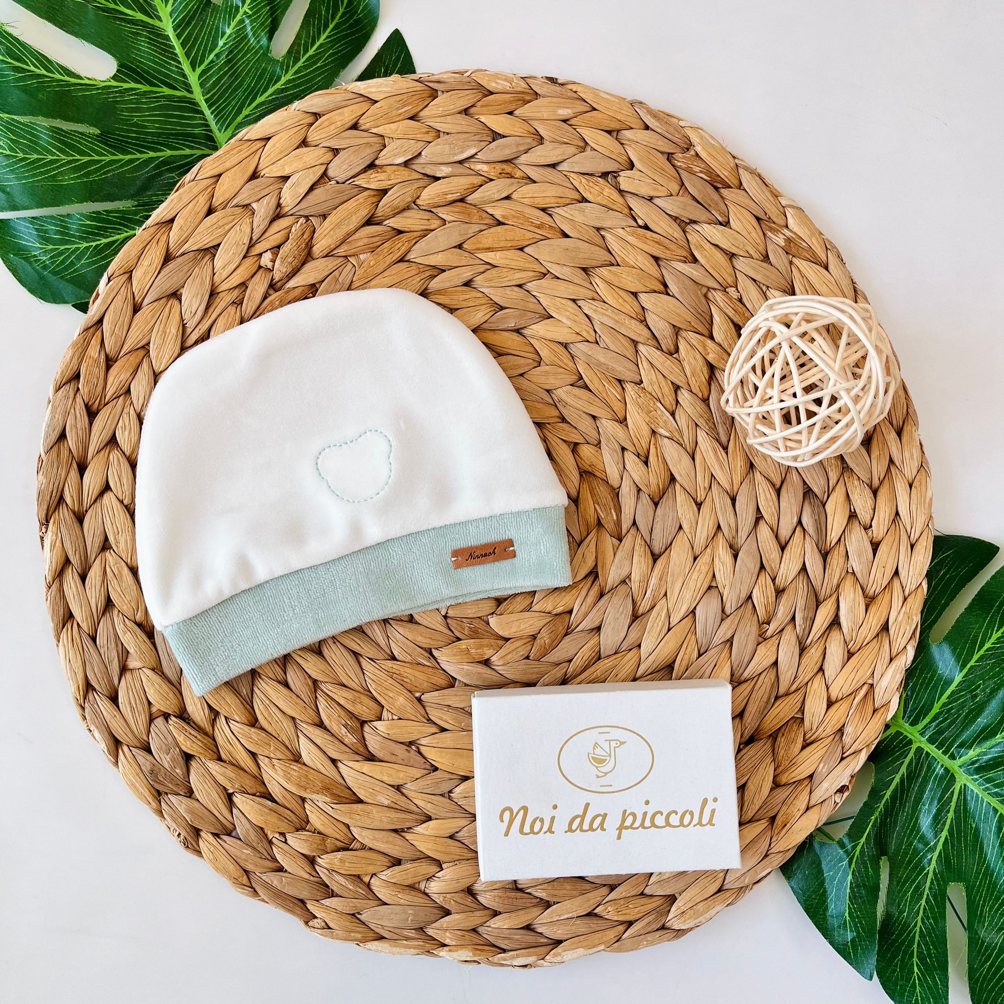 CAPPELLINO IN CINIGLIA CON ORSETTO PANNA VERDE - Noi da piccoli