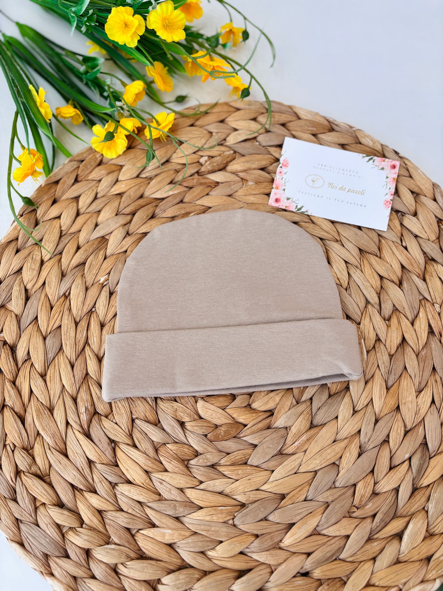 CAPPELLINO IN COTONE BEIGE - Noi da piccoli