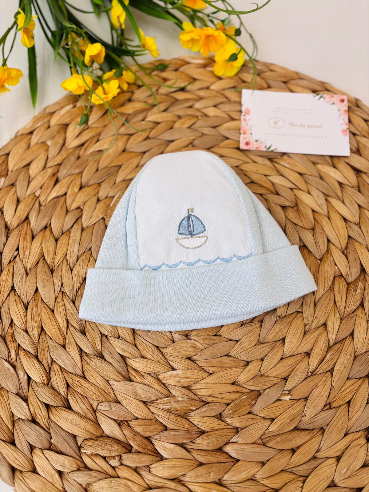 CAPPELLINO IN COTONE CON BARCHETTA CIELO - Noi da piccoli