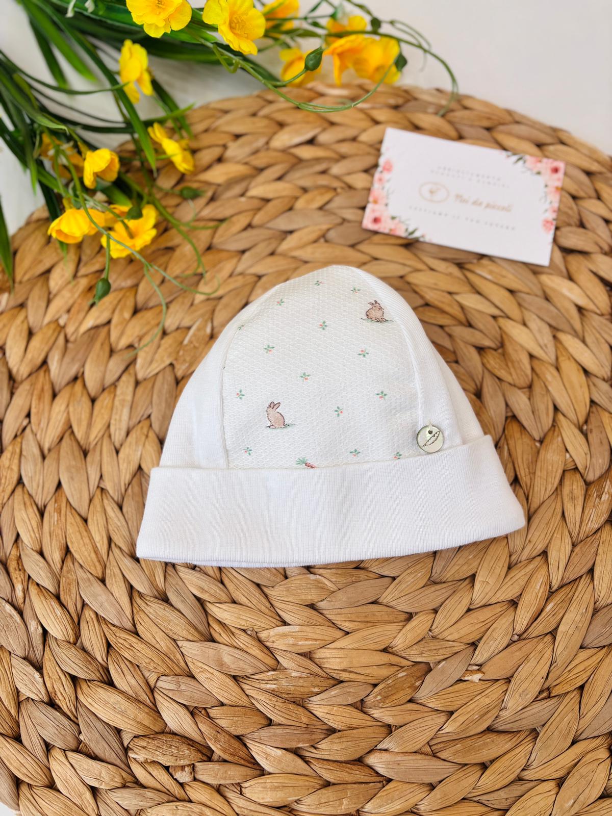 CAPPELLINO IN COTONE CON CONIGLIETTI BIANCO - Noi da piccoli