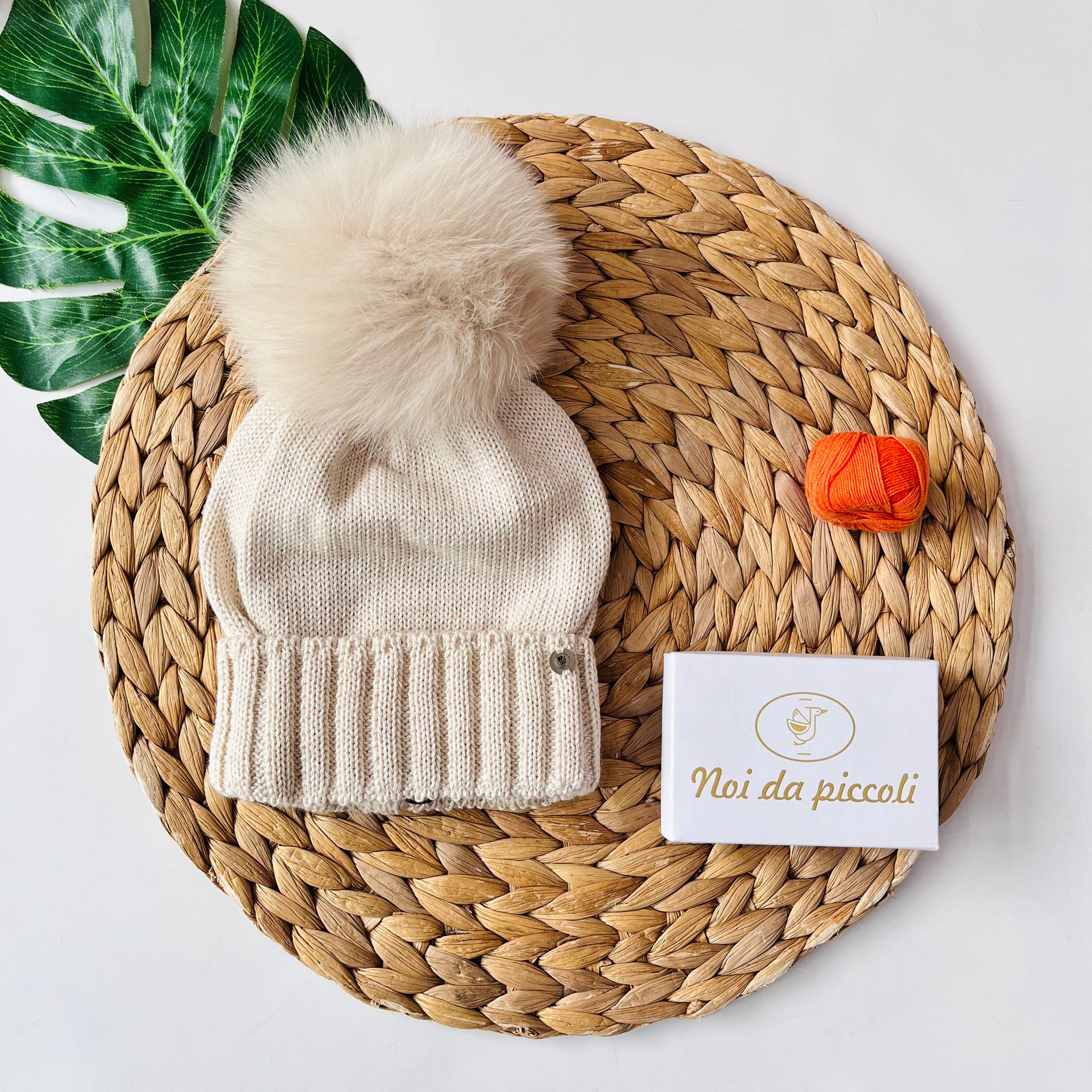 CAPPELLINO RISVOLTO 1 PON POM VOLPE Lana BEIGE - Noi da piccoli