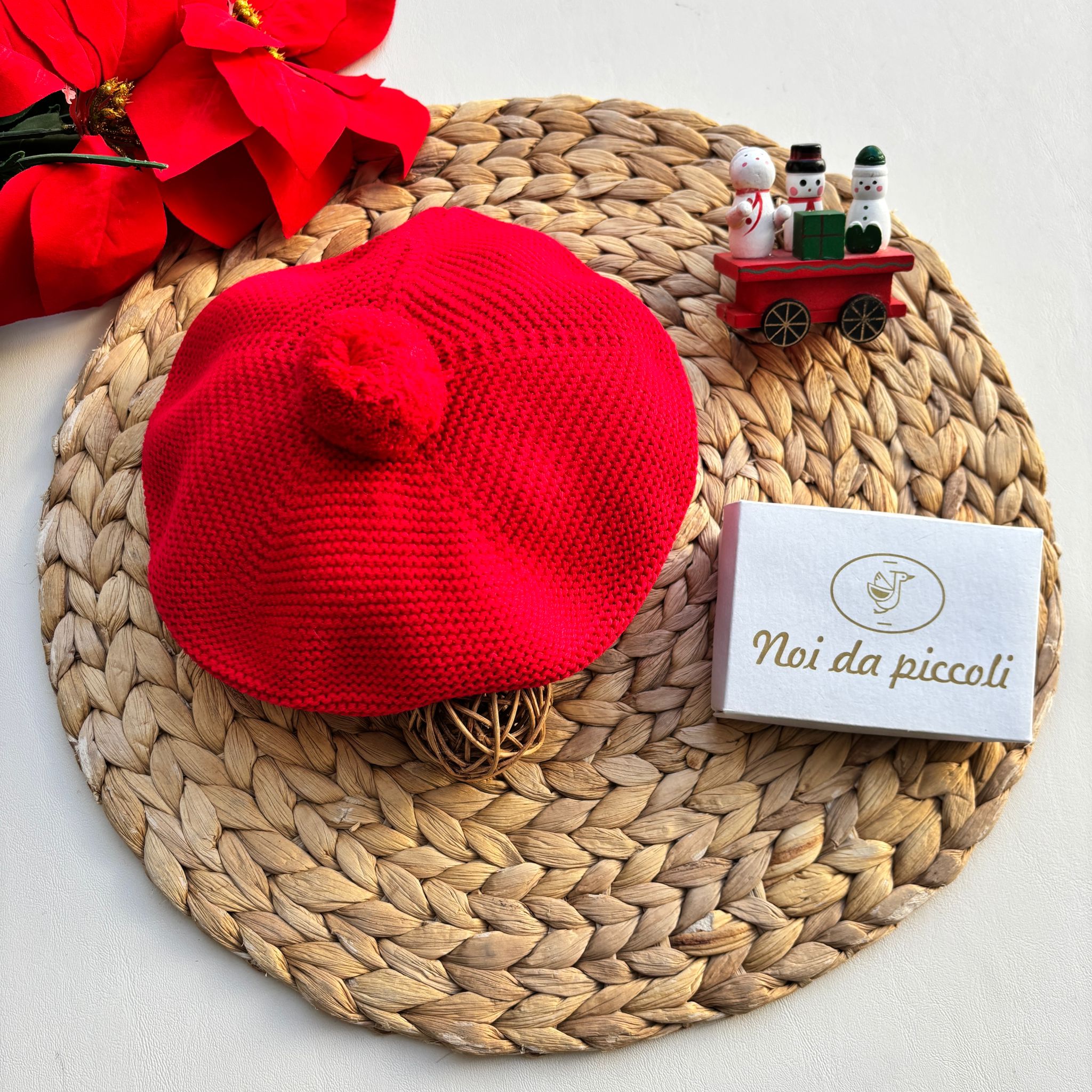 CAPPELLO BASCO rojo - Noi da piccoli