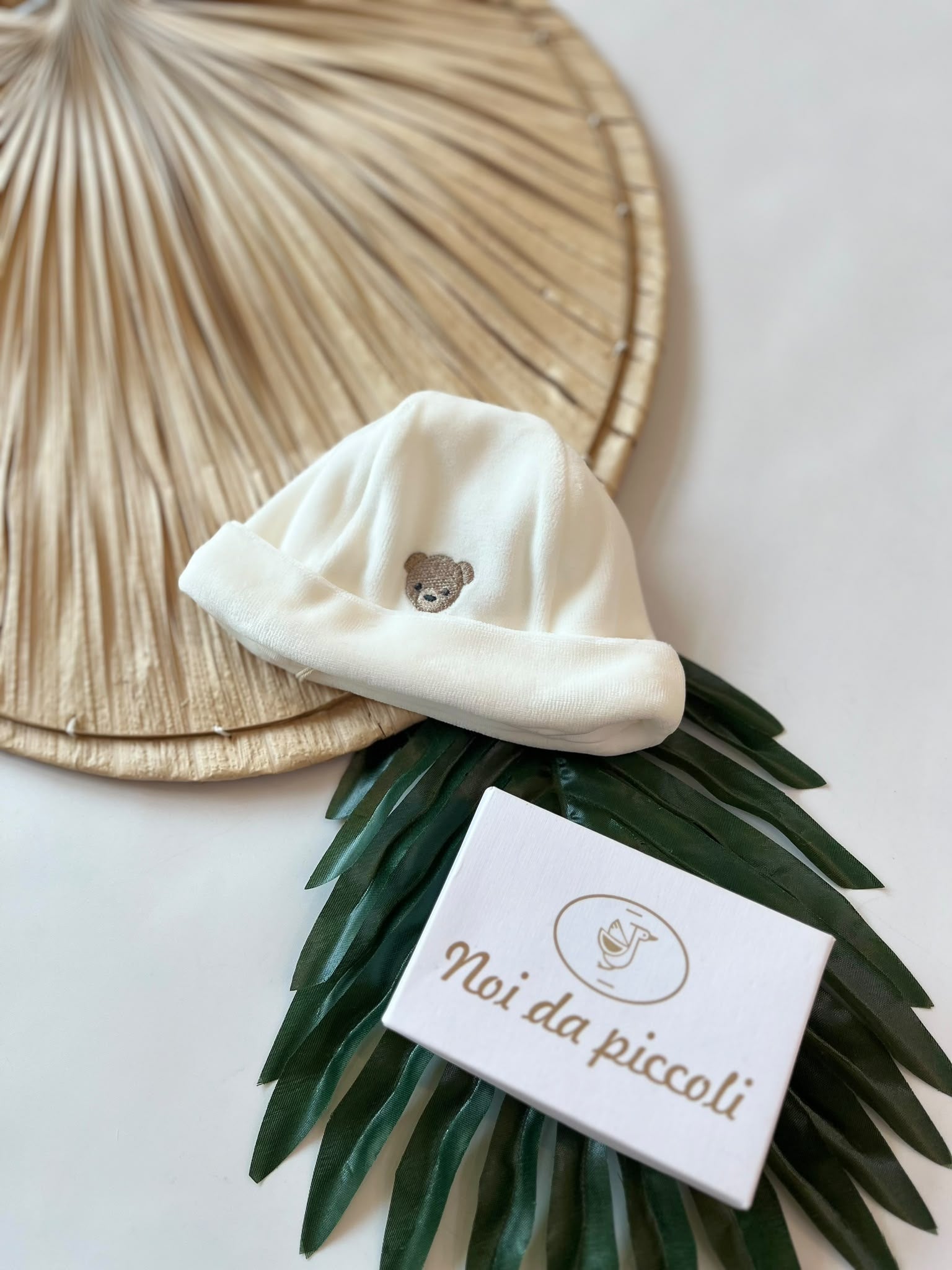 CAPPELLO IN CINIGLIA CON ORSETTO PANNA - Noi da piccoli