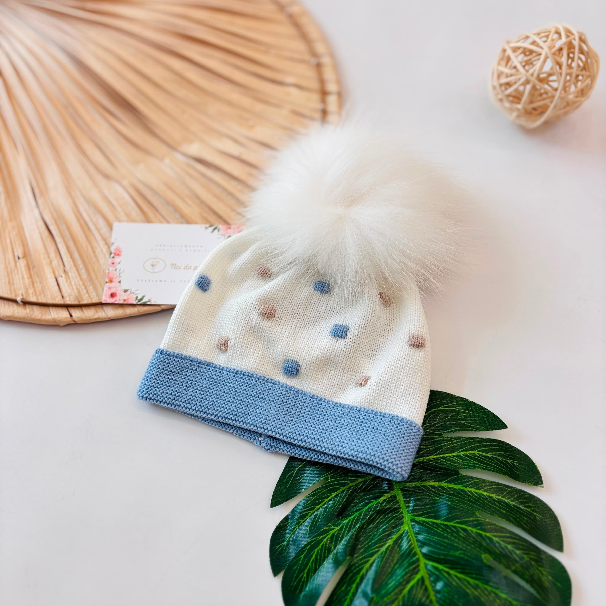 CAPPELLO IN LANA CON PONPOM PANNA POIS - Noi da piccoli