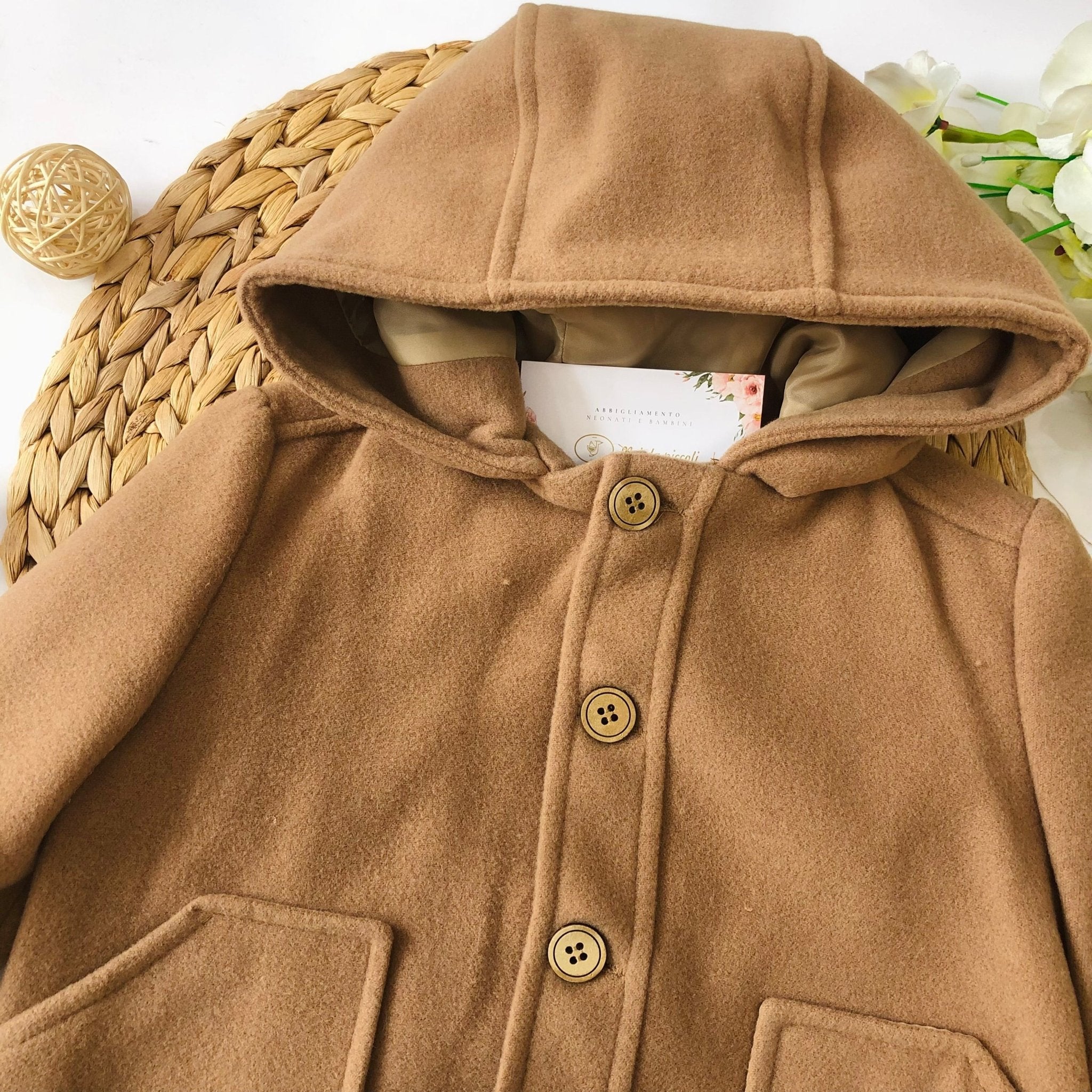 CAPPOTTINO IN PANNO CAMEL CON CAPPUCCIO - Noi da piccoli