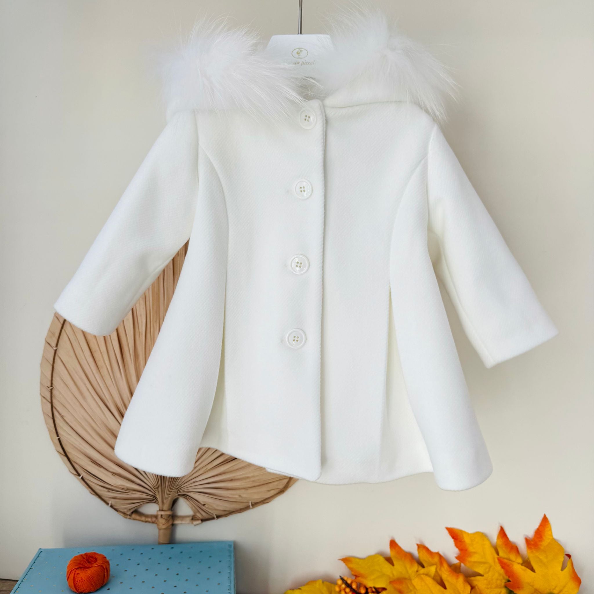 CAPPOTTO IN PANNO CON CAPPUCCIO IN PELLICCIA PANNA - Noi da piccoli