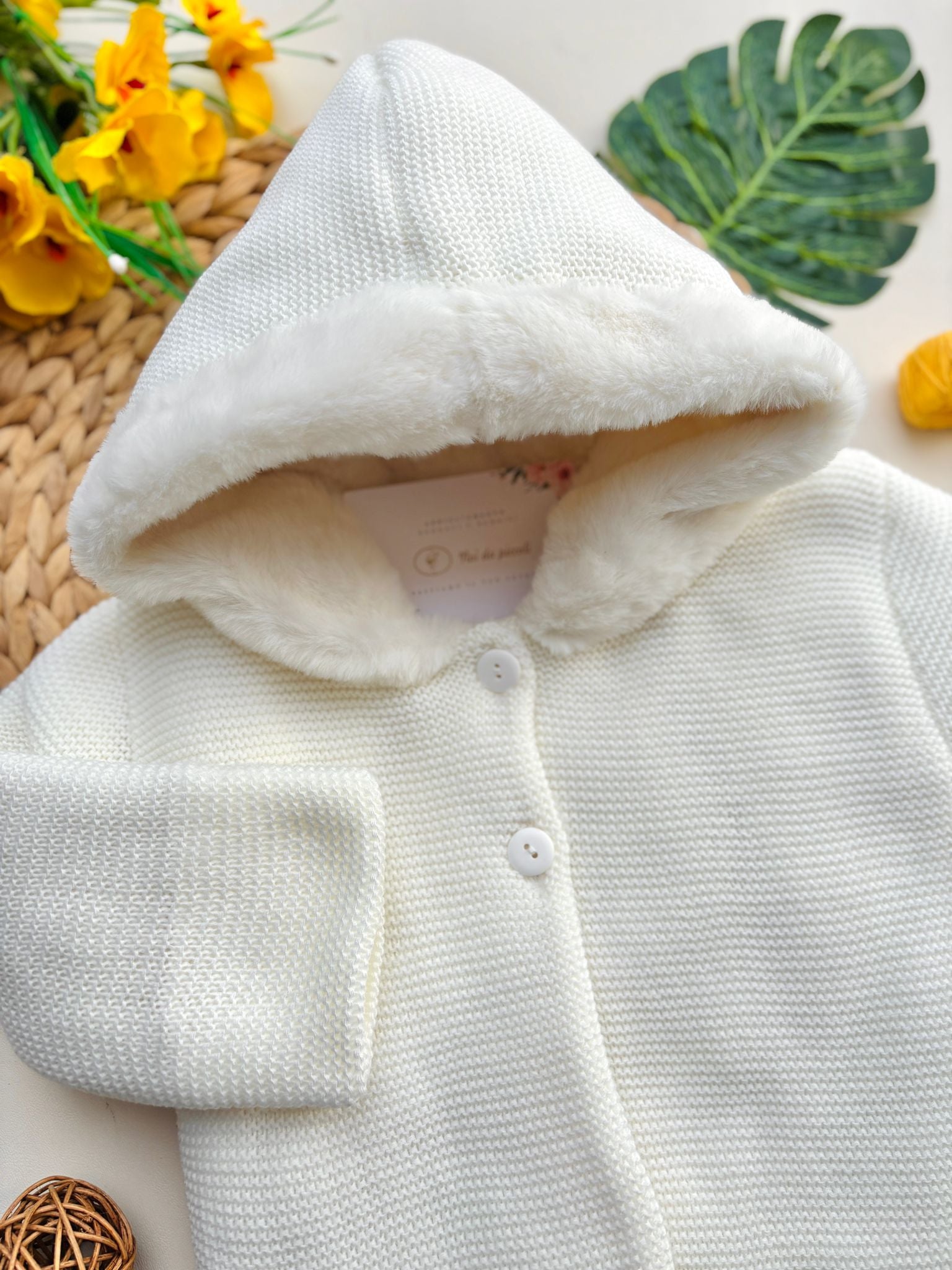 CARDIGAN PELLICCIOSO CON CAPPUCCIO PERLA - Noi da piccoli