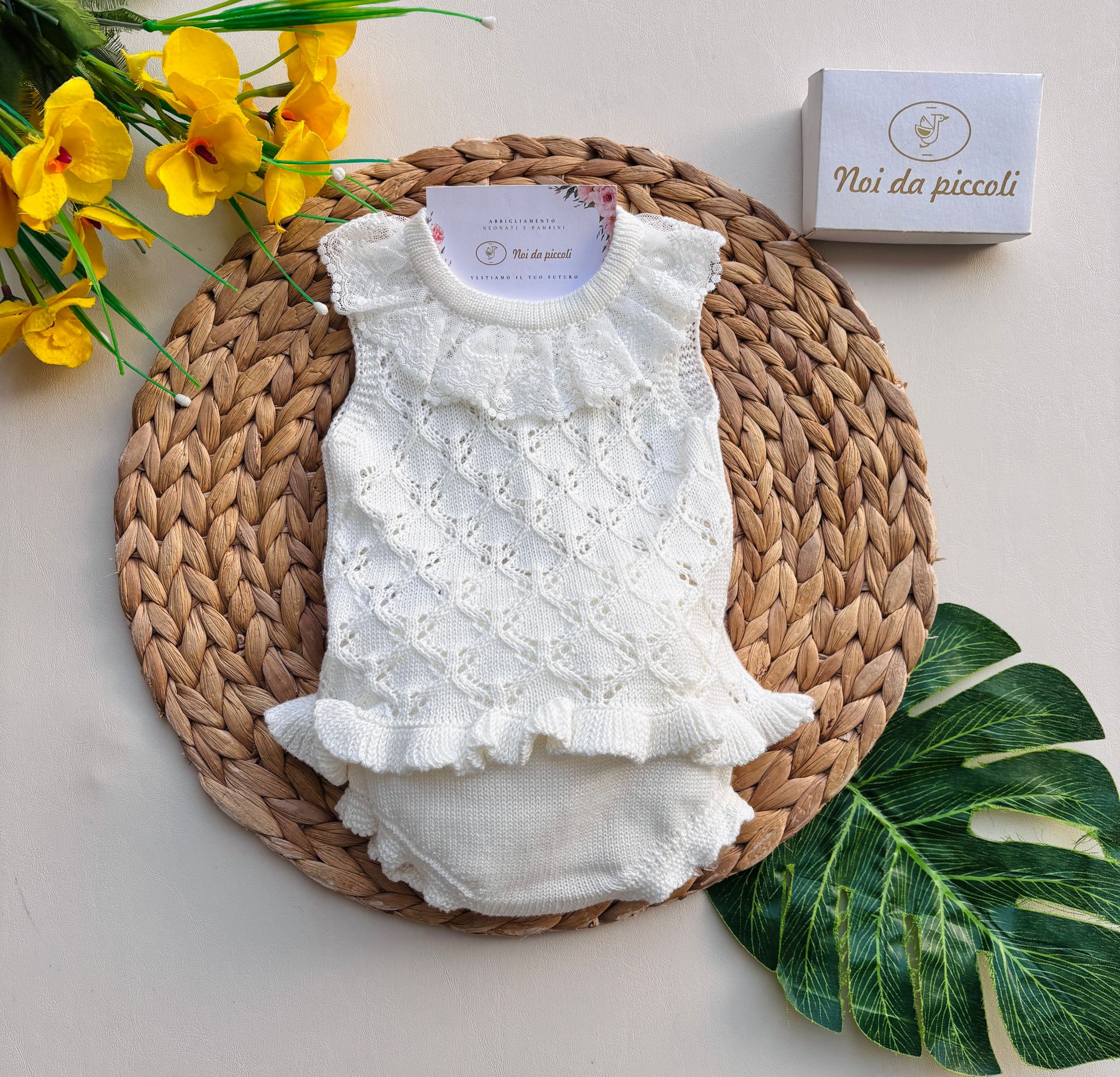 COMLETO 2 PZ IN COTONE E IN ACRILICO CON RICAMI CRUDO - Noi da piccoli