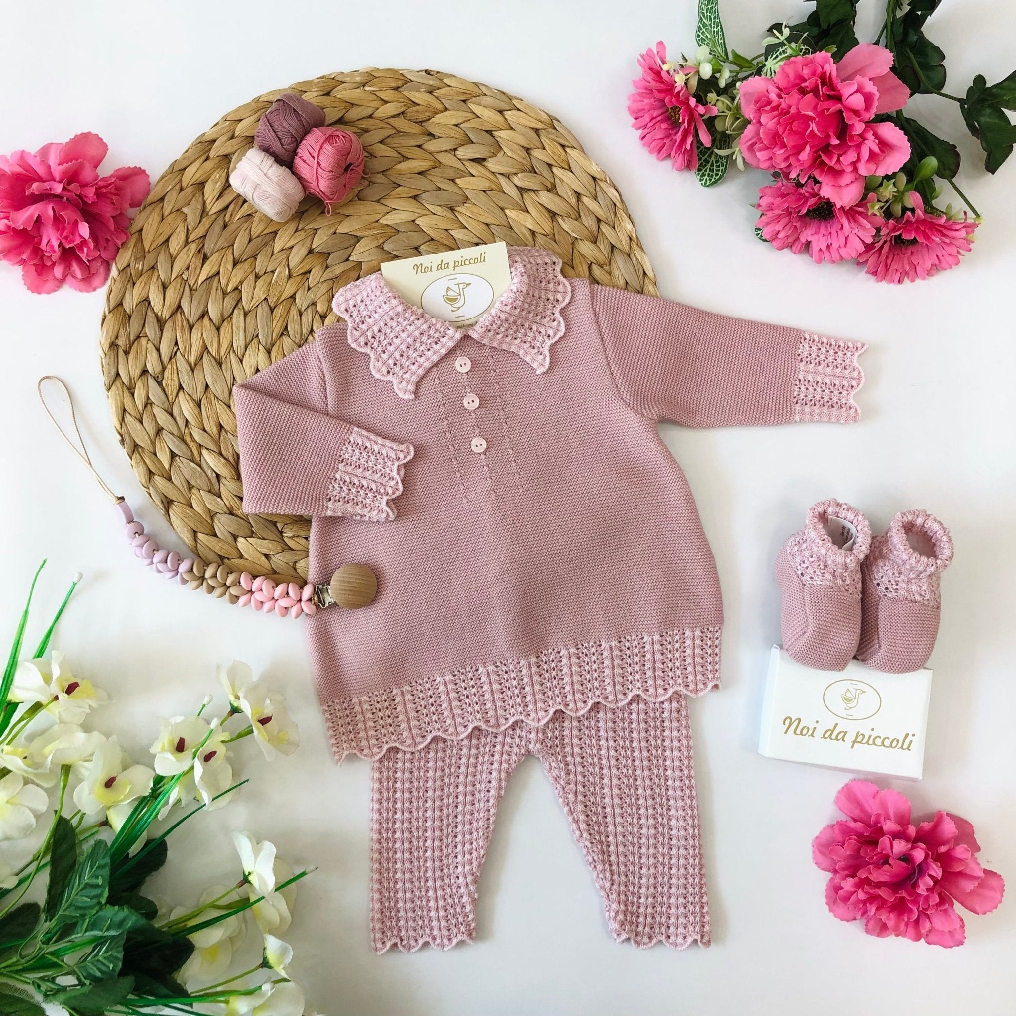 COMPLETO 2 PZ CON BABBUCCE LANA MARSALA ROSA - Noi da piccoli