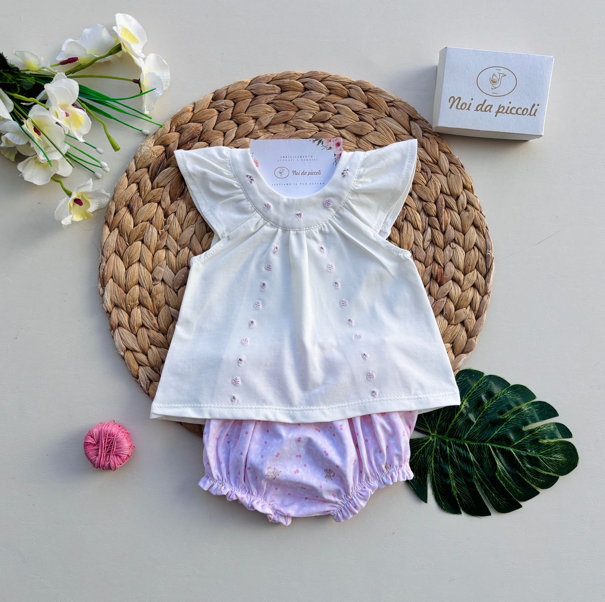 COMPLETO 2 PZ CON DISEGNINI COTONE BIANCO ROSA - Noi da piccoli