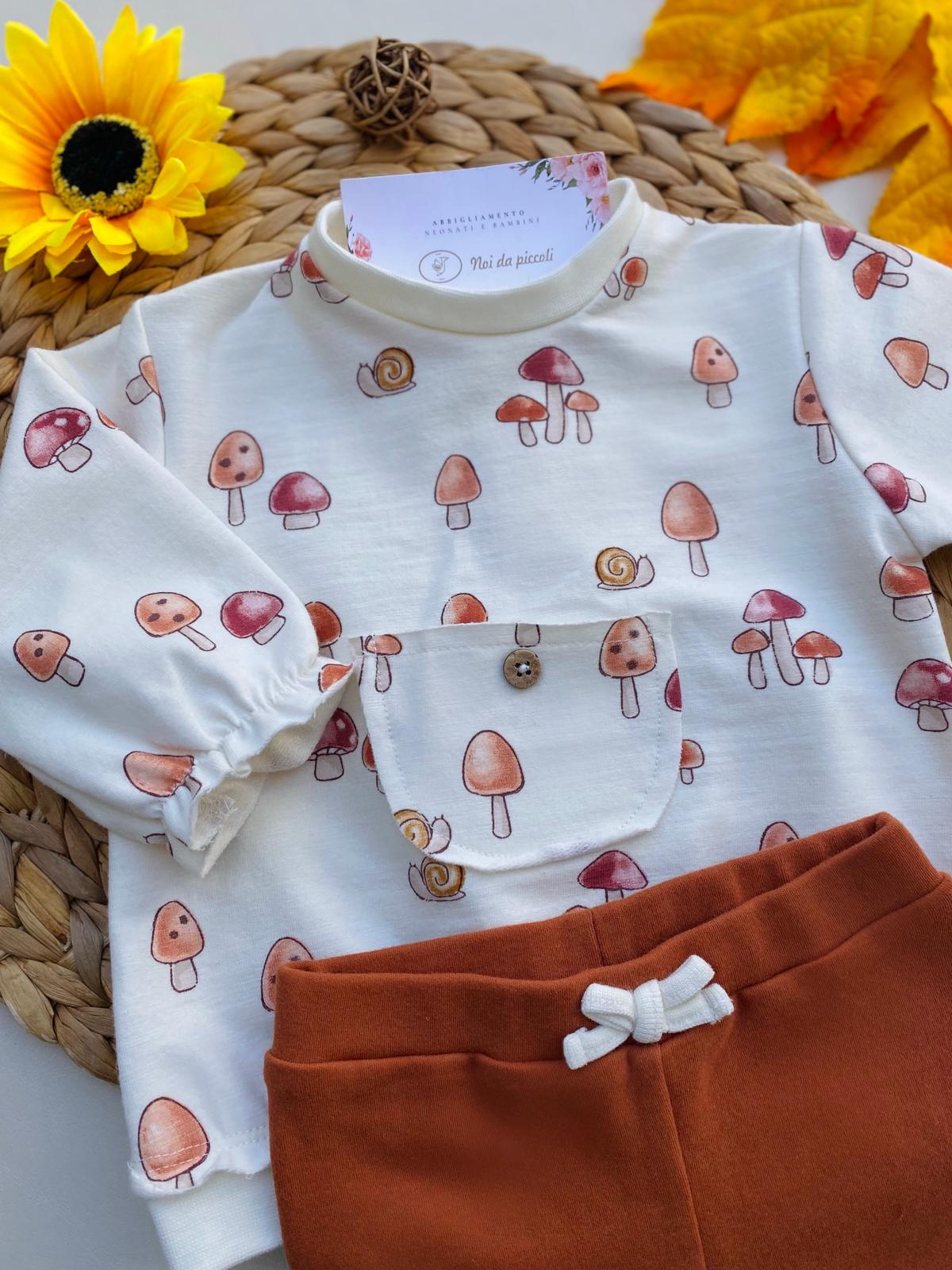 COMPLETO 2 PZ CON DISEGNINI FILATO CALDO CANELA - Noi da piccoli