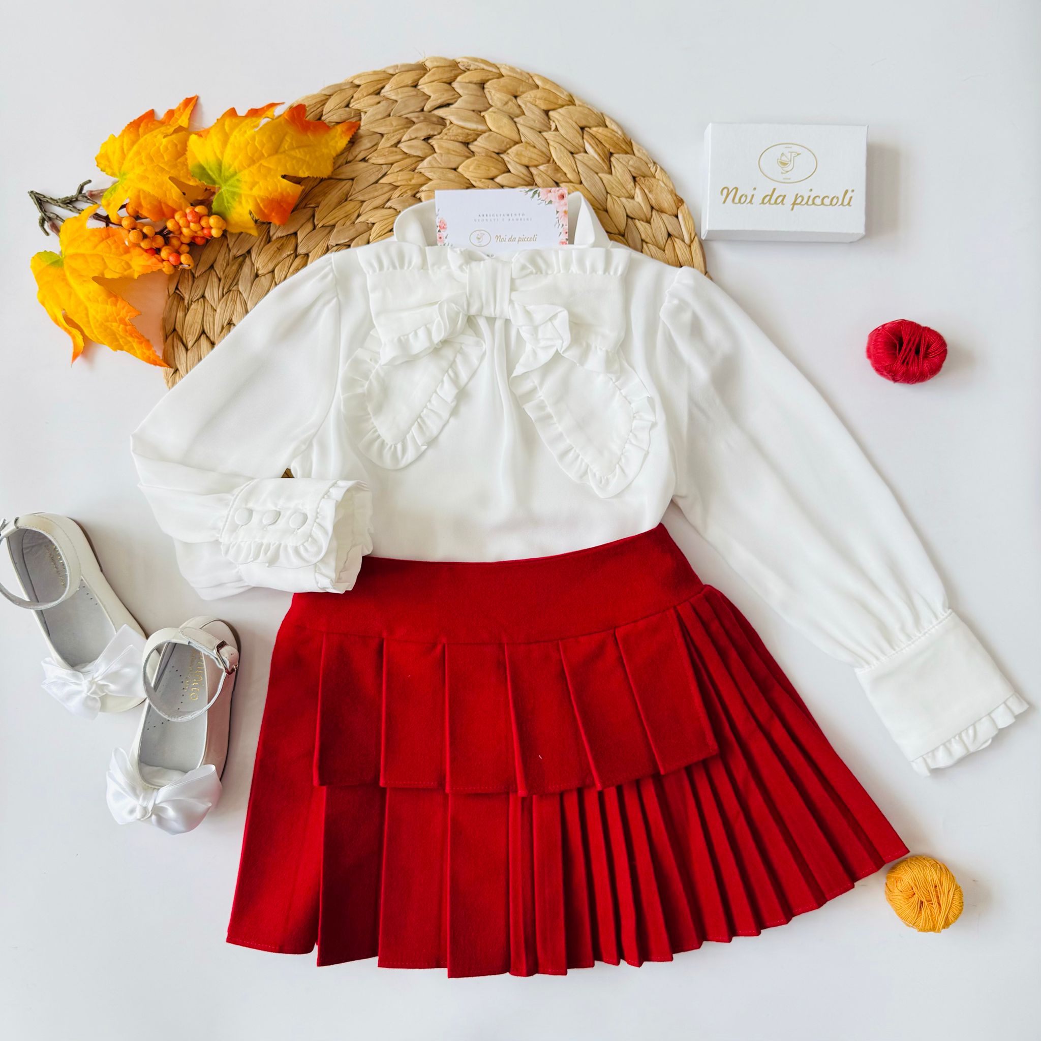 COMPLETO 2 PZ CON FIOCCO BIANCO E ROSSO - Noi da piccoli