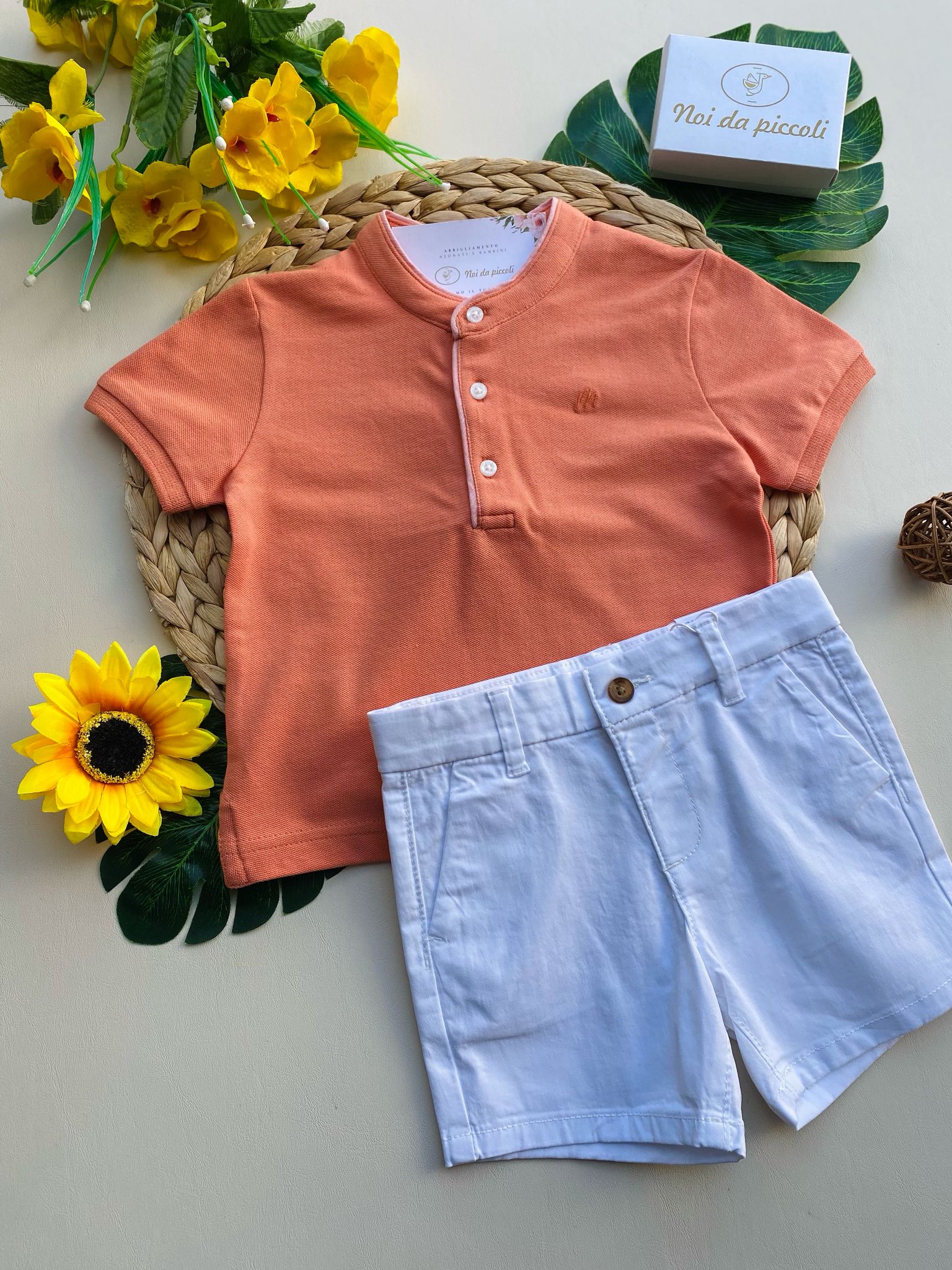 completo 2 pz con pantaloncino bianco e magliettina arancione - Noi da piccoli