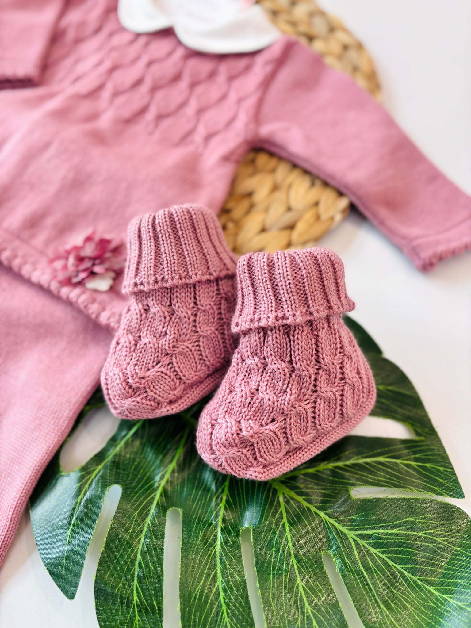 COMPLETO 2 PZ CON PARURE 100% IN LANA MERINO EXTRAFINE CIPRIA - Noi da piccoli