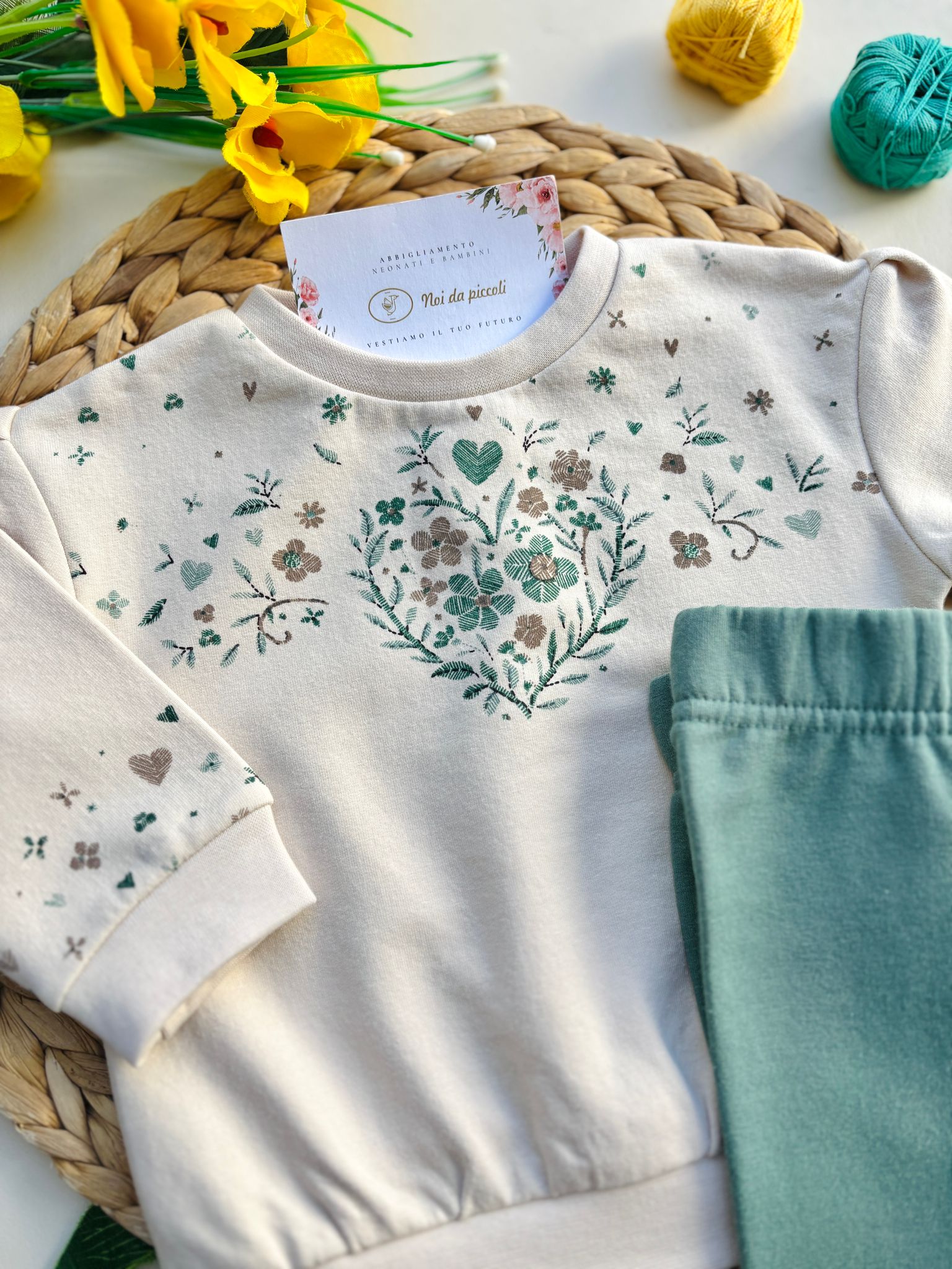 COMPLETO 2 PZ IN CALDO COTONE CREMA E VERDE ACQUA - Noi da piccoli