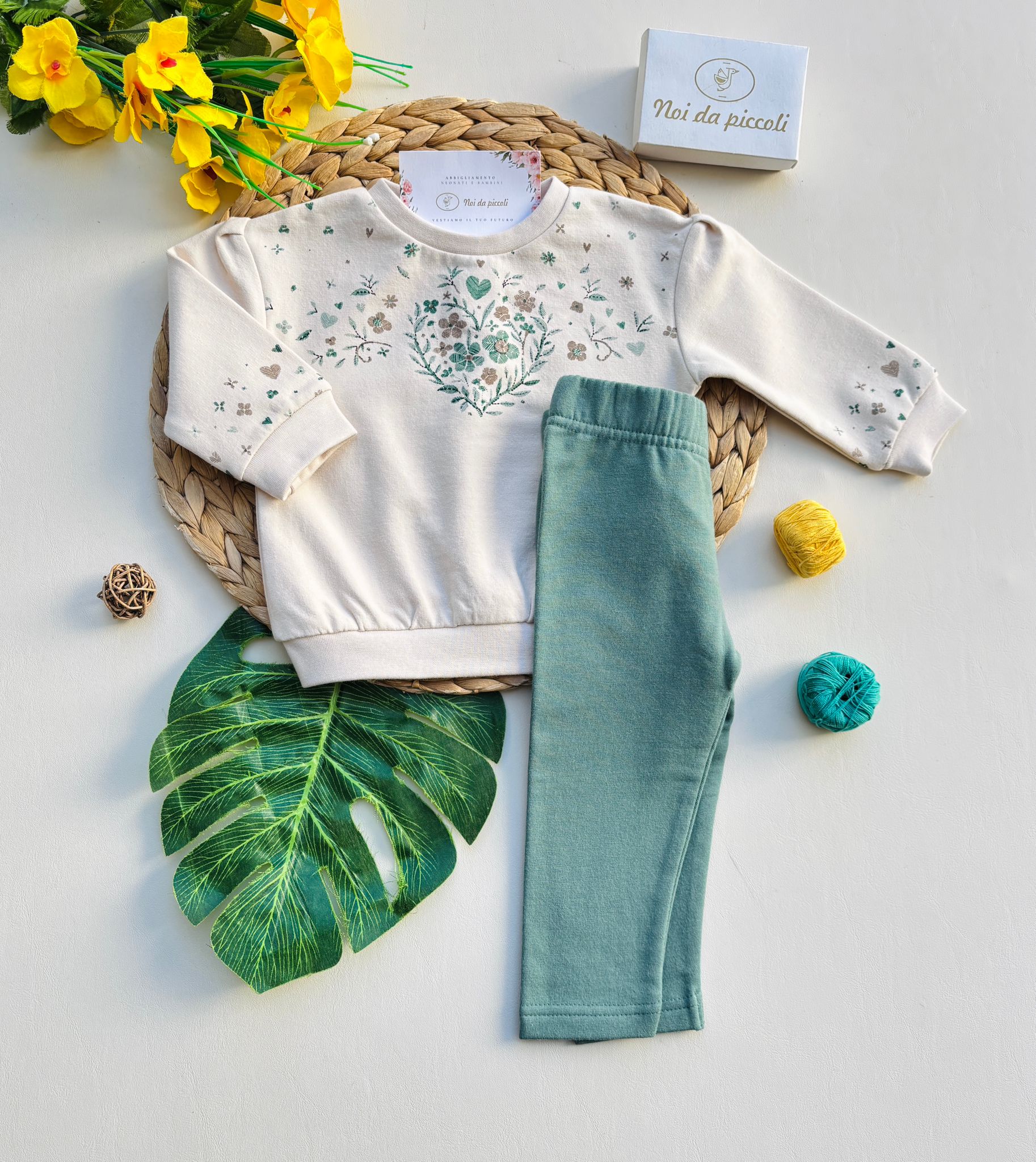 COMPLETO 2 PZ IN CALDO COTONE CREMA E VERDE ACQUA - Noi da piccoli
