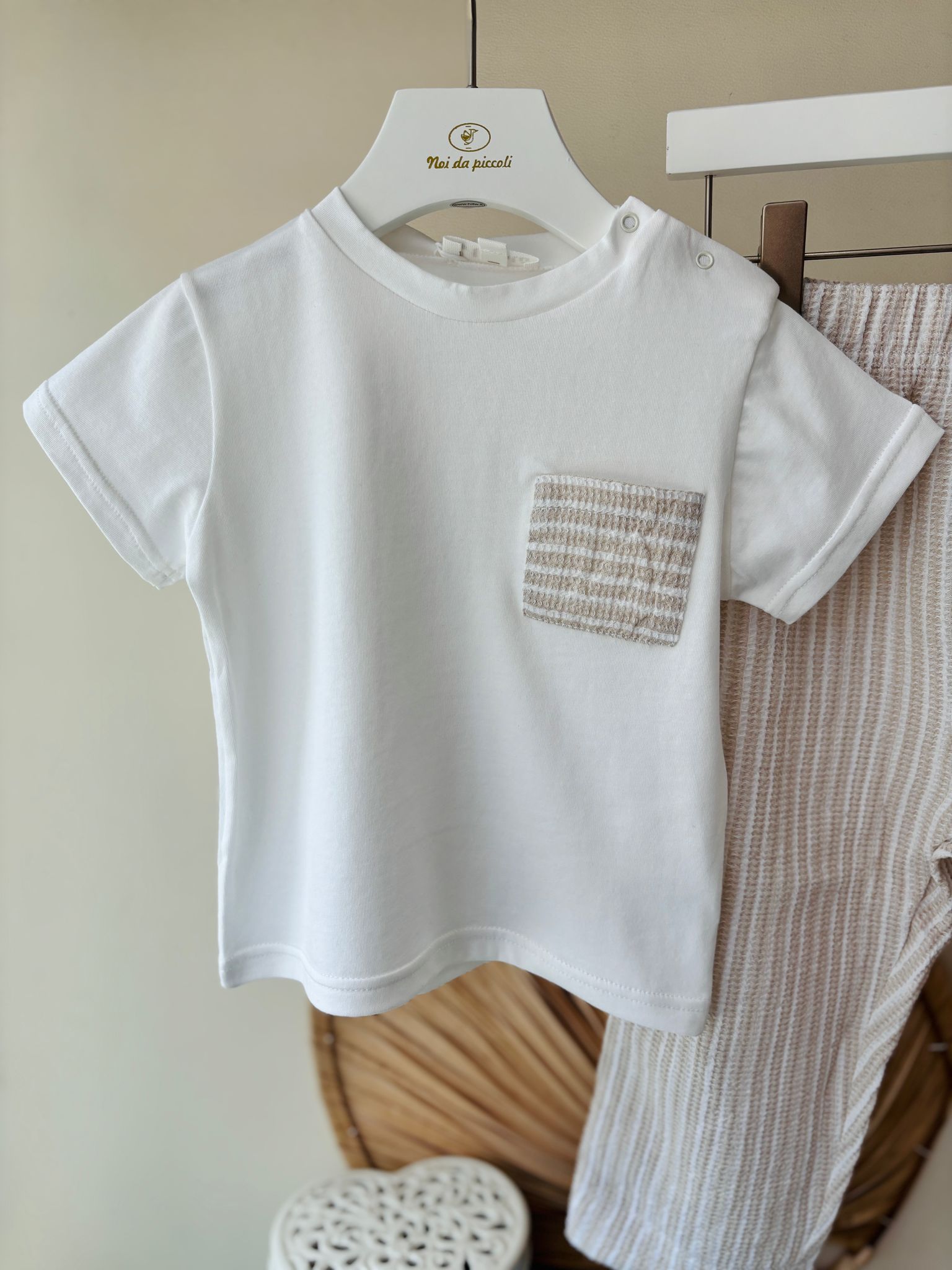 COMPLETO 2 PZ IN COTONE A RIGHE BIANCO BEIGE - Noi da piccoli