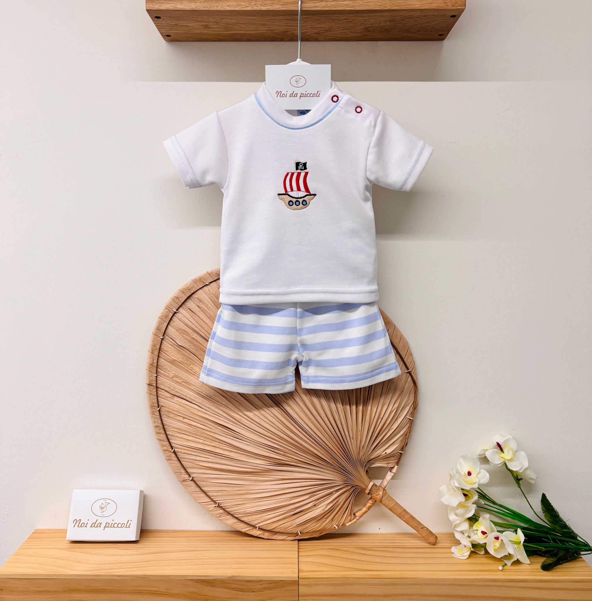 COMPLETO 2 PZ IN COTONE A RIGHE BIANCO CIELO - Noi da piccoli