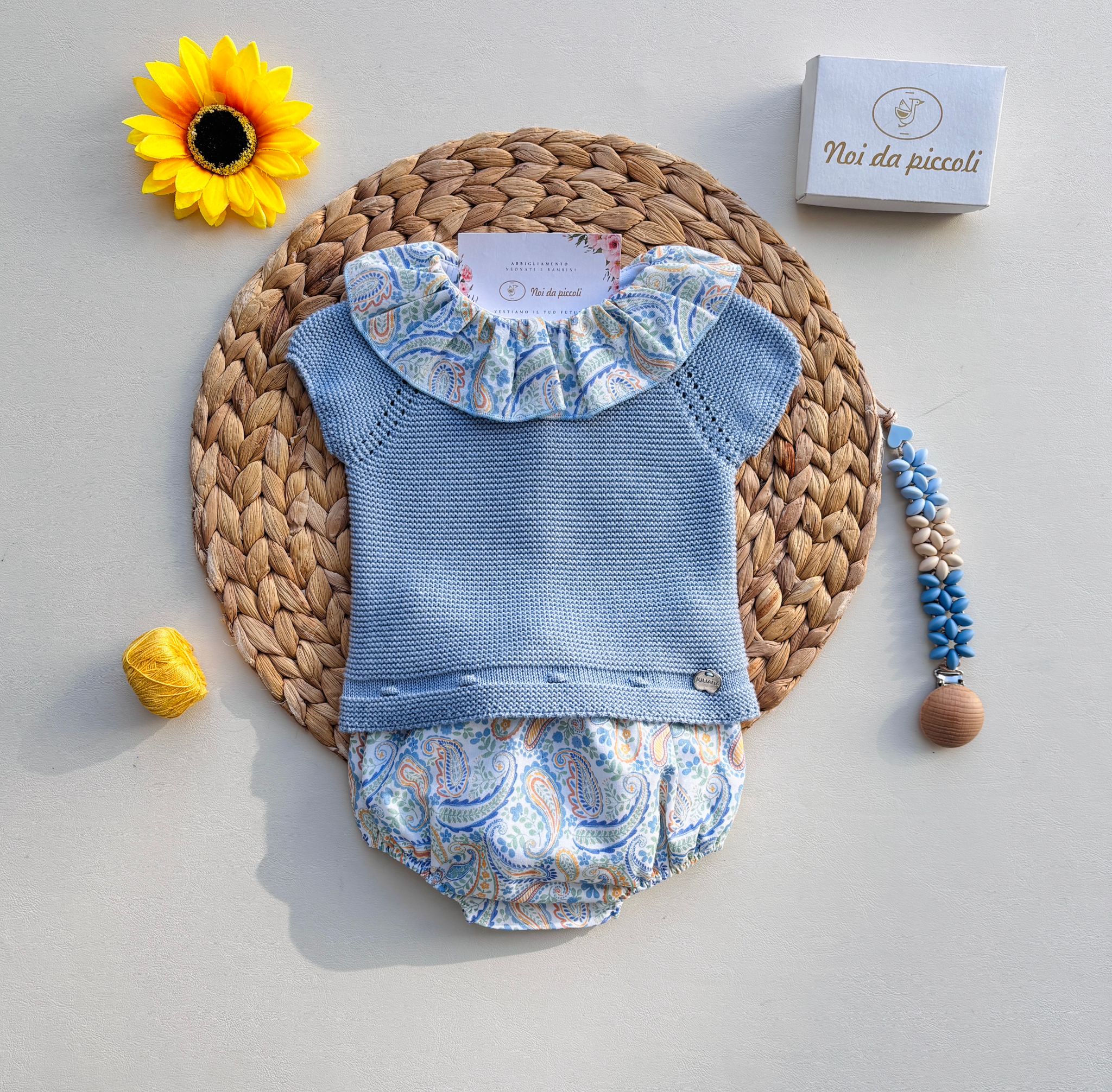 COMPLETO 2 PZ IN COTONE E ACRILICO CON DISEGNINI COLORATI CIELO - Noi da piccoli