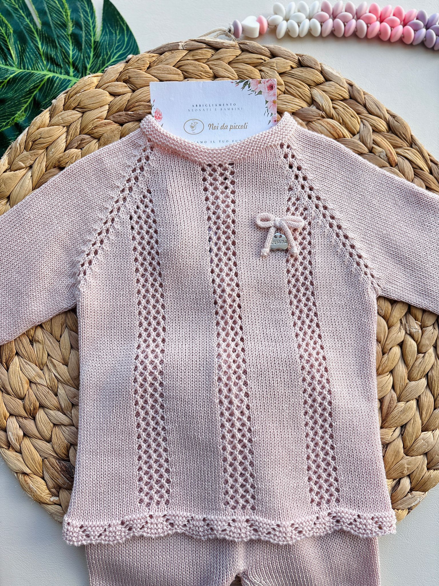 COMPLETO 2 PZ IN COTONE E ACRILICO CON FIOCCHETTINO ROSA - Noi da piccoli