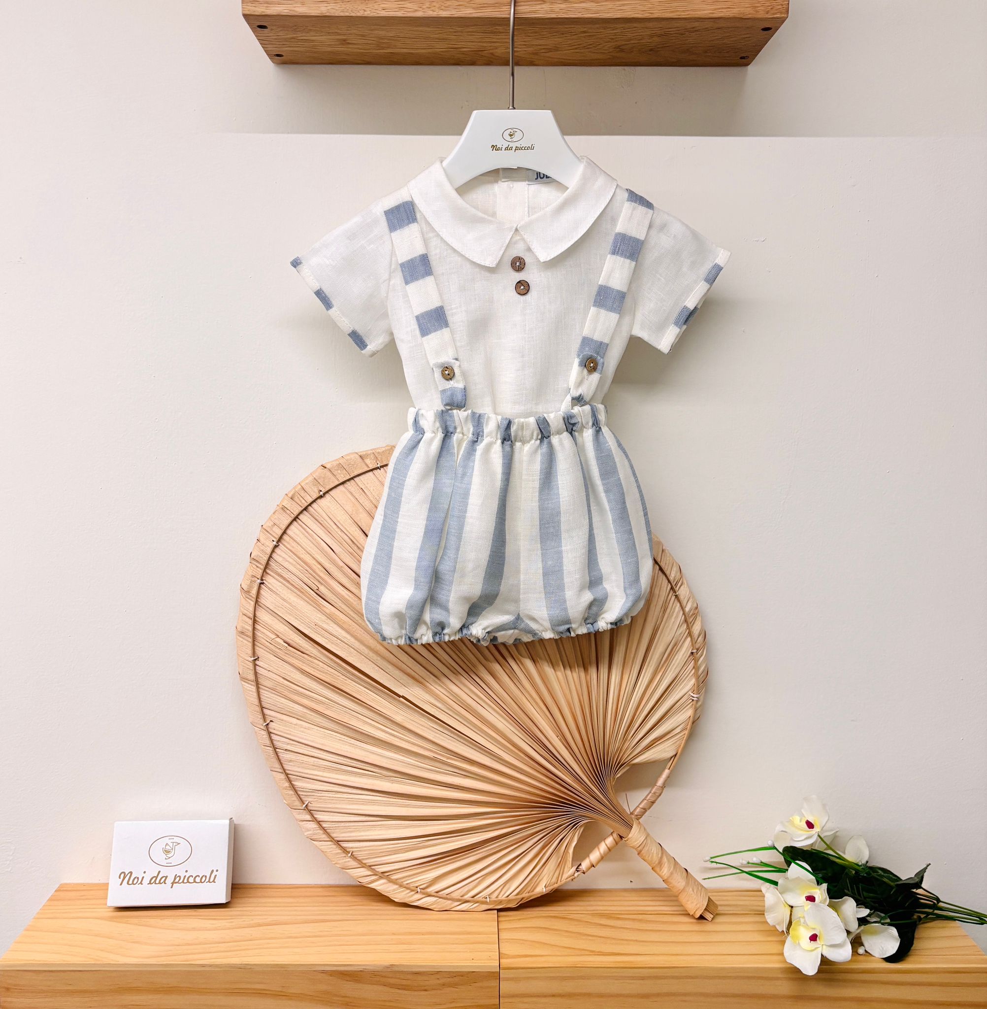 COMPLETO 2 PZ IN COTONE E LINO A RIGHE BIANCO CIELO - Noi da piccoli