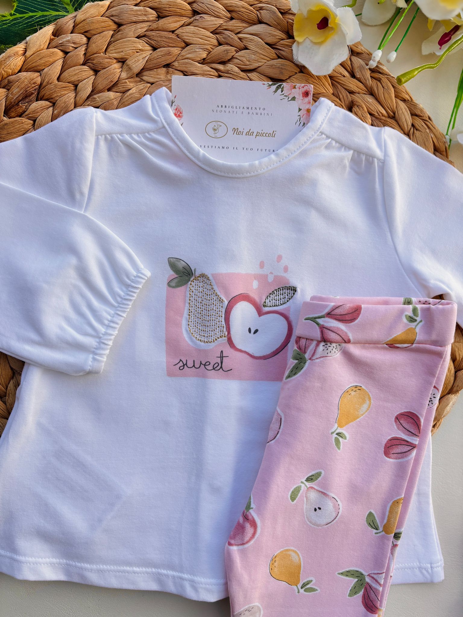 COMPLETO 2 PZ IN COTONE FRUTTA BIANCO ROSA - Noi da piccoli