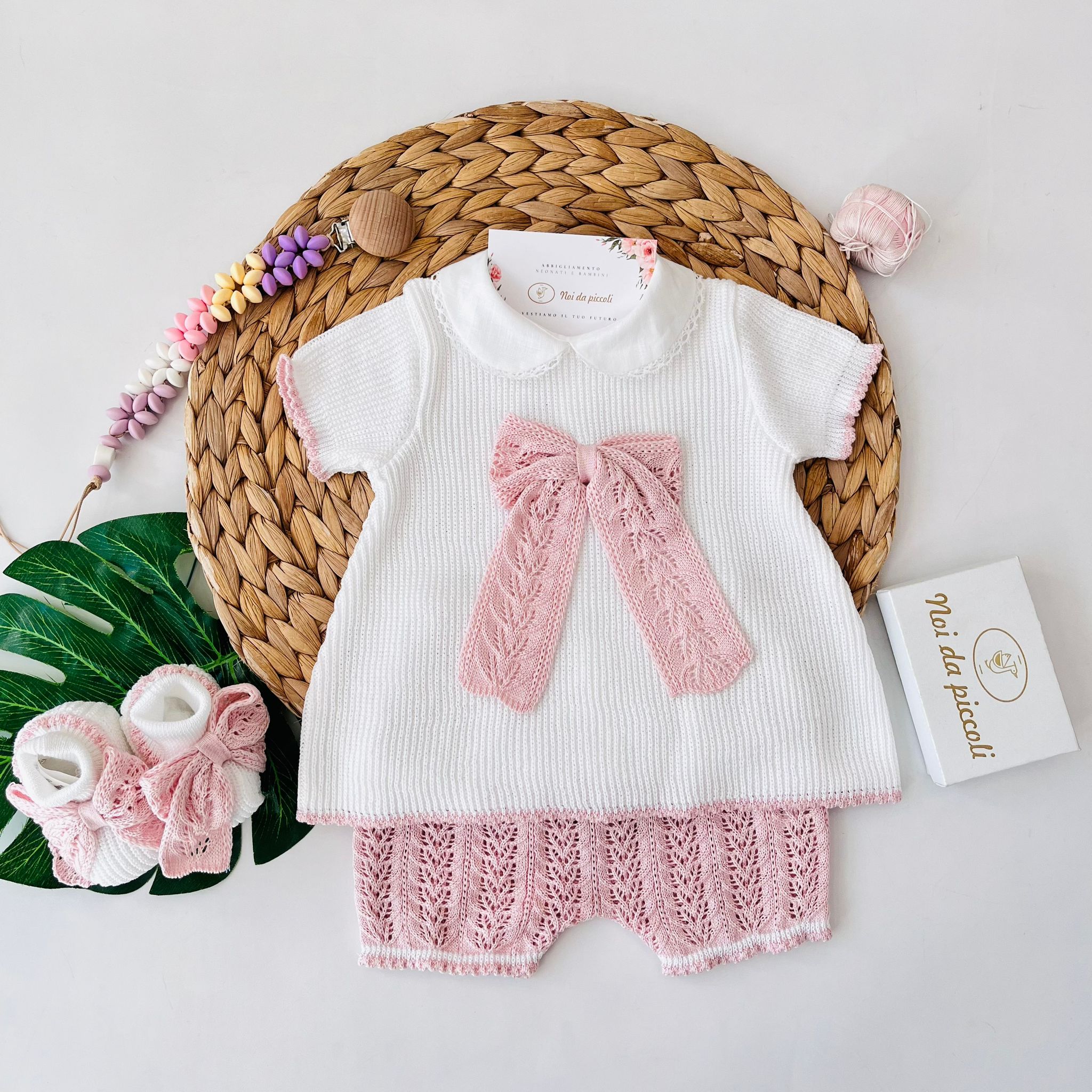 COMPLETO 2PZ CON BABBUCCE 100% FILO DI COTONE BIANCO ROSA - Noi da piccoli