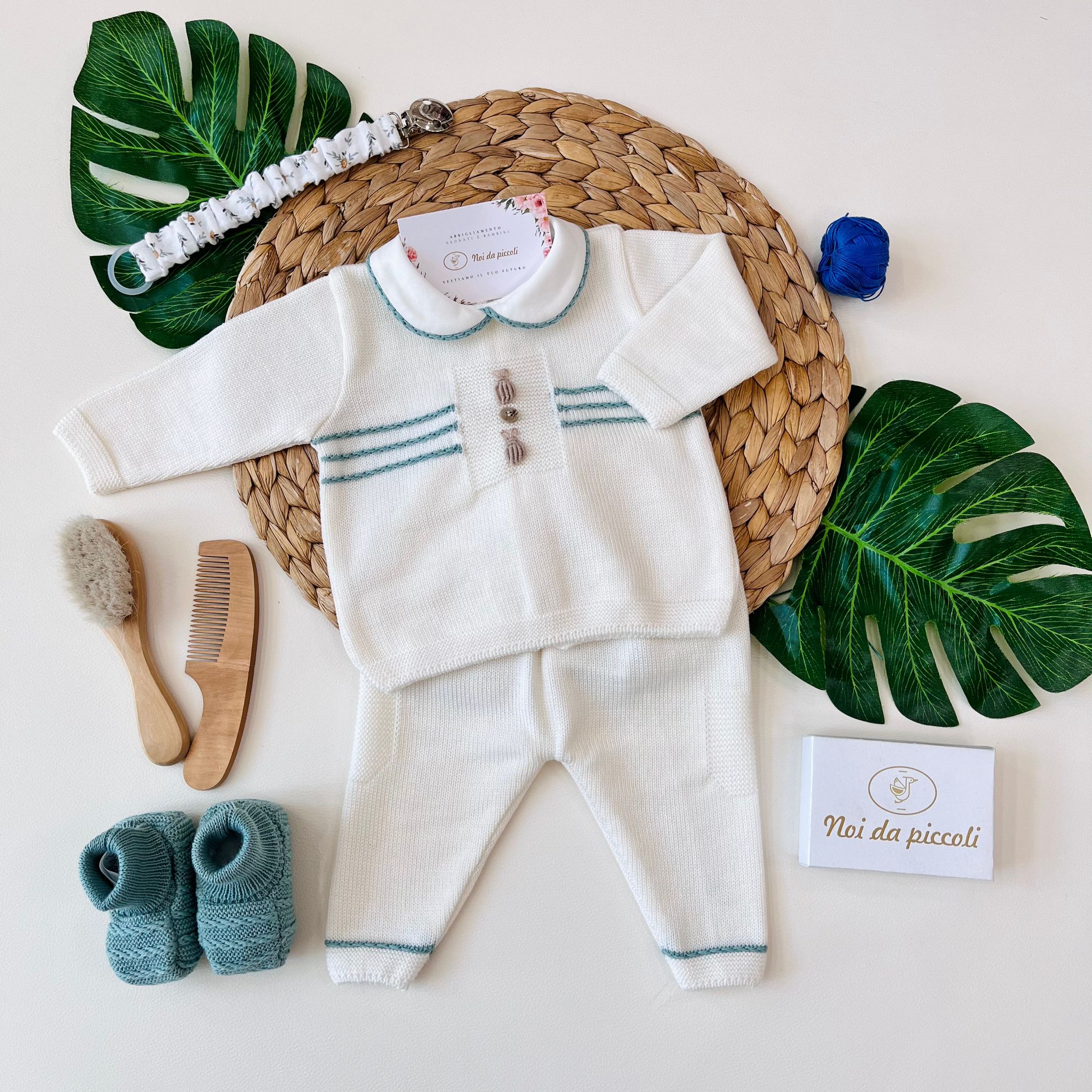 COMPLETO 2PZ CON BABBUCCE 100% LANA VANIGLIA VERDE SALVIA - Noi da piccoli