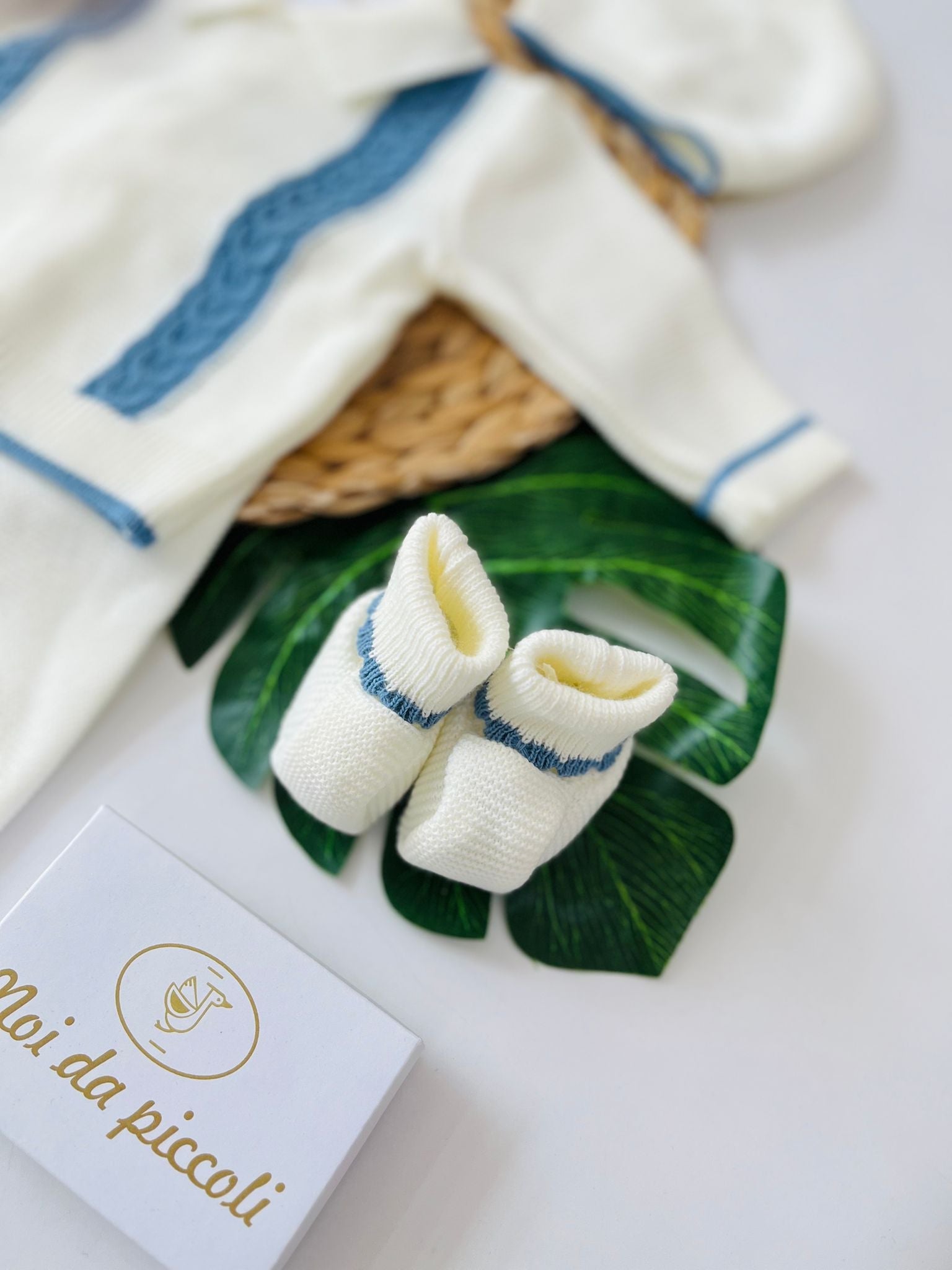 COMPLETO 2PZ CON PARURE FILATO CALDO PANNA AVION - Noi da piccoli