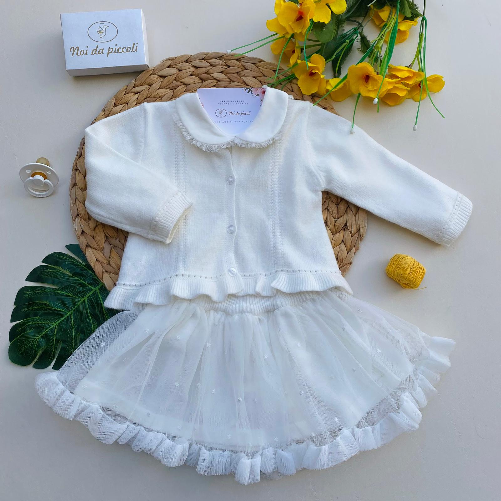 COMPLETO 3 PZ CON FIORELLINI FILATO CALDO CRUDO - Noi da piccoli