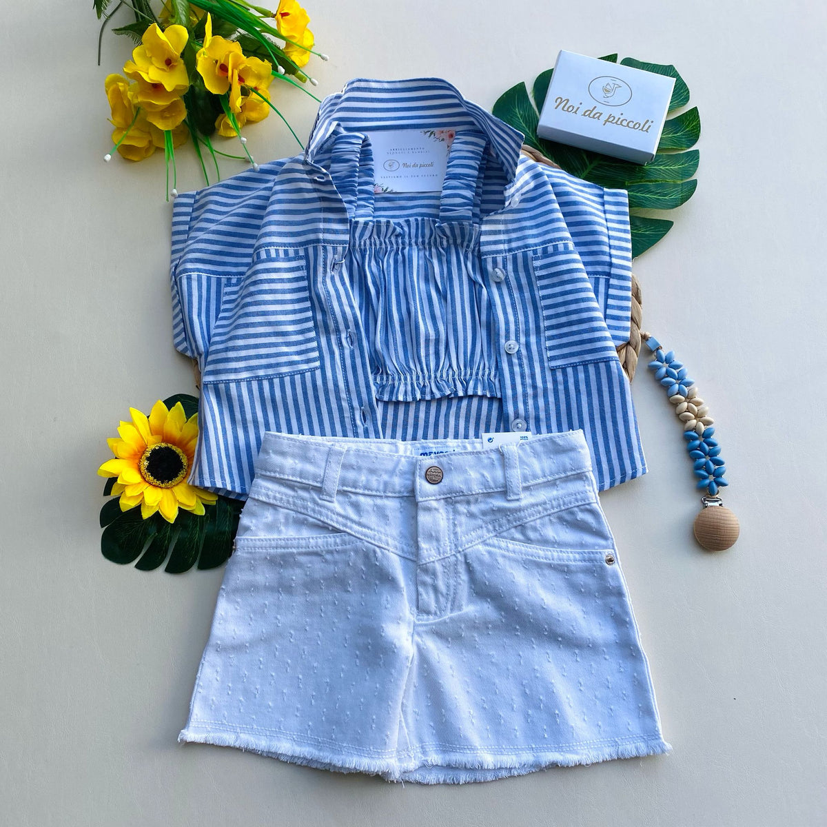 PIECE COMPLETE WITH WHITE SHORTS WITH TOP AND WHITE AND BLUE STRIPED  SHIRT indigo years