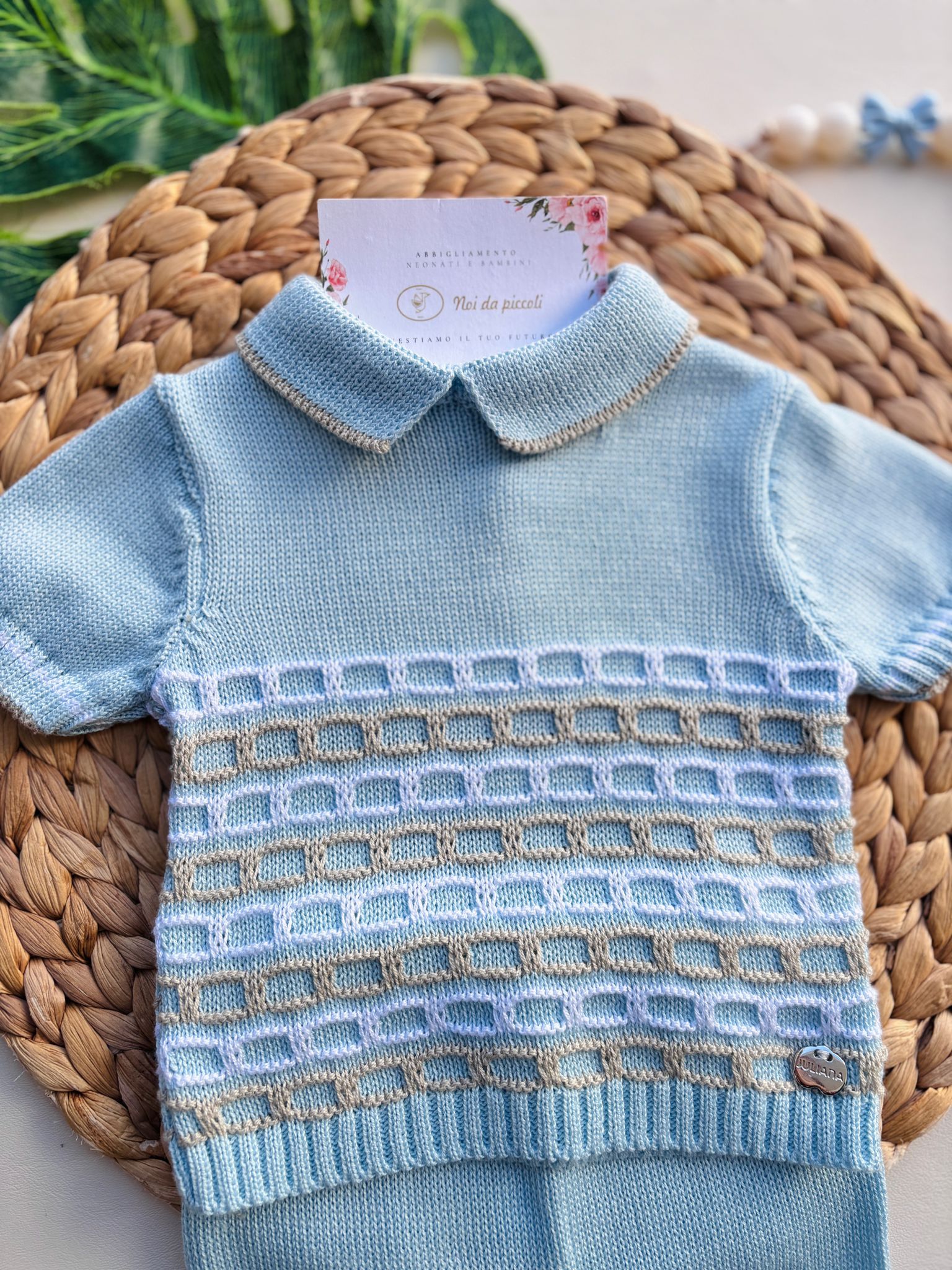 COMPLETO 3 PZ CORTO IN COTONE CON RICAMI BEIGE E BIANCO CIELO - Noi da piccoli