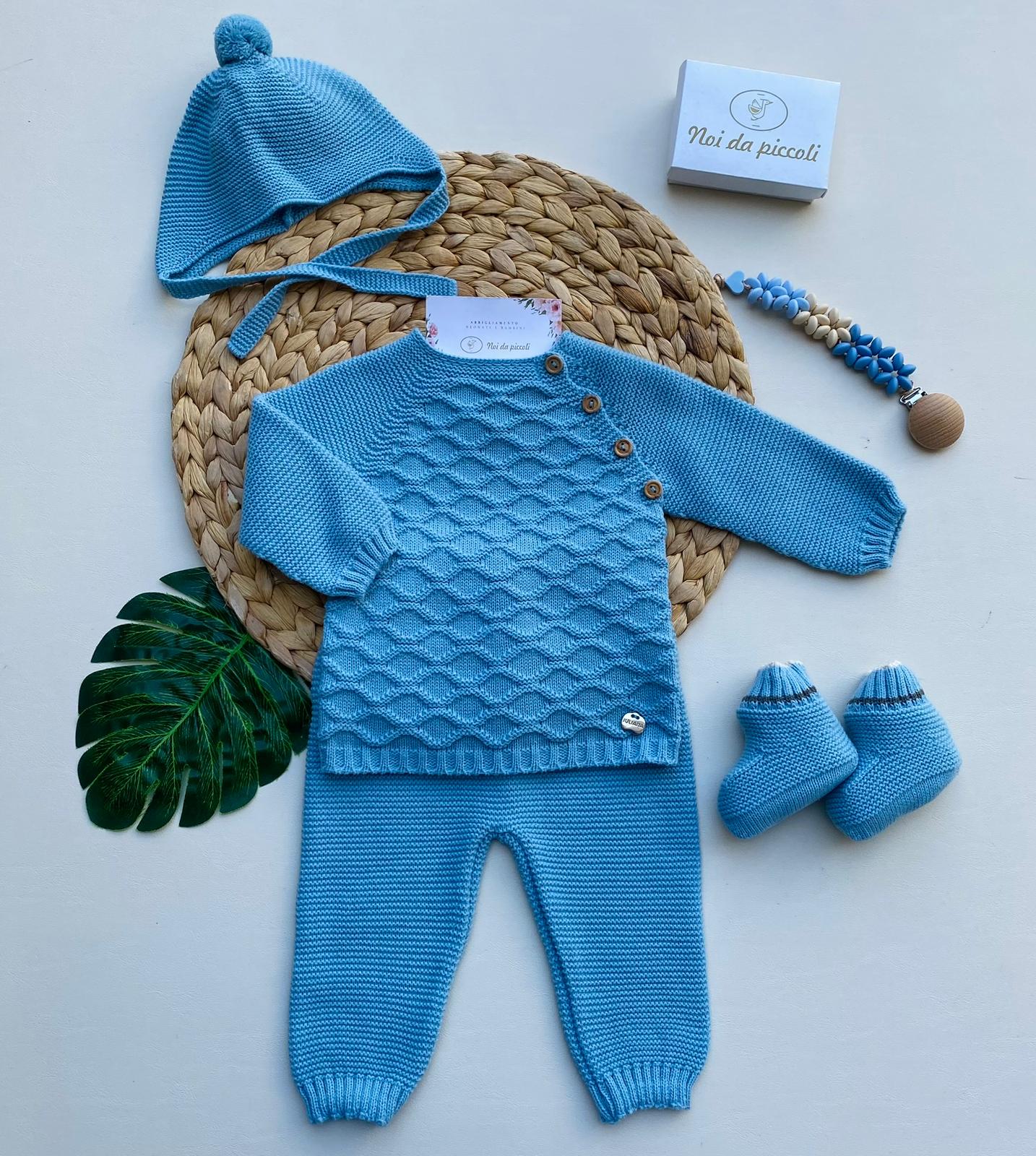 COMPLETO 3 PZ IN FILATO CALDO 100% ACRILICO AZUL BEIGE - Noi da piccoli