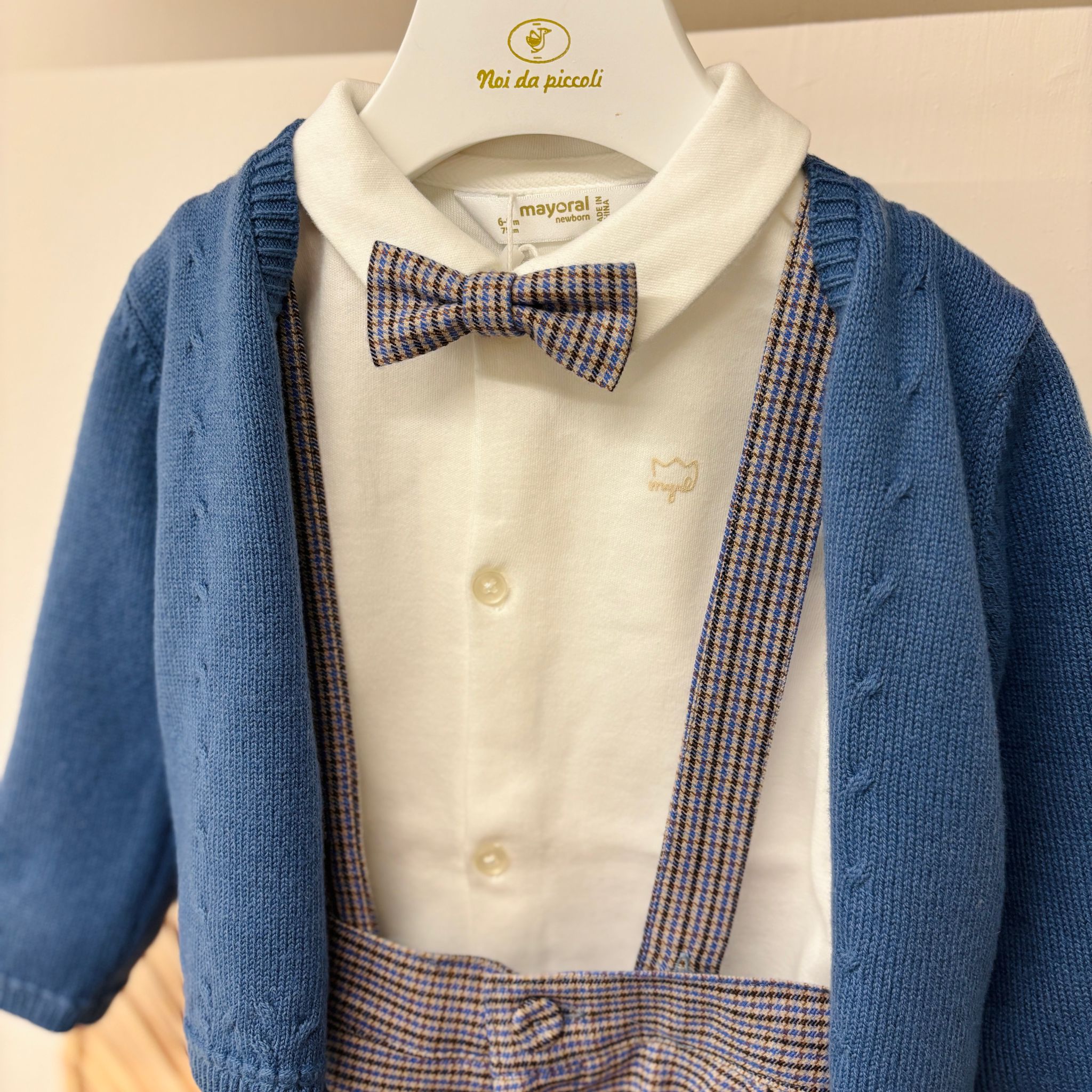 COMPLETO 4 PZ CERIMONIALE A QUADRETTINI avion - Noi da piccoli