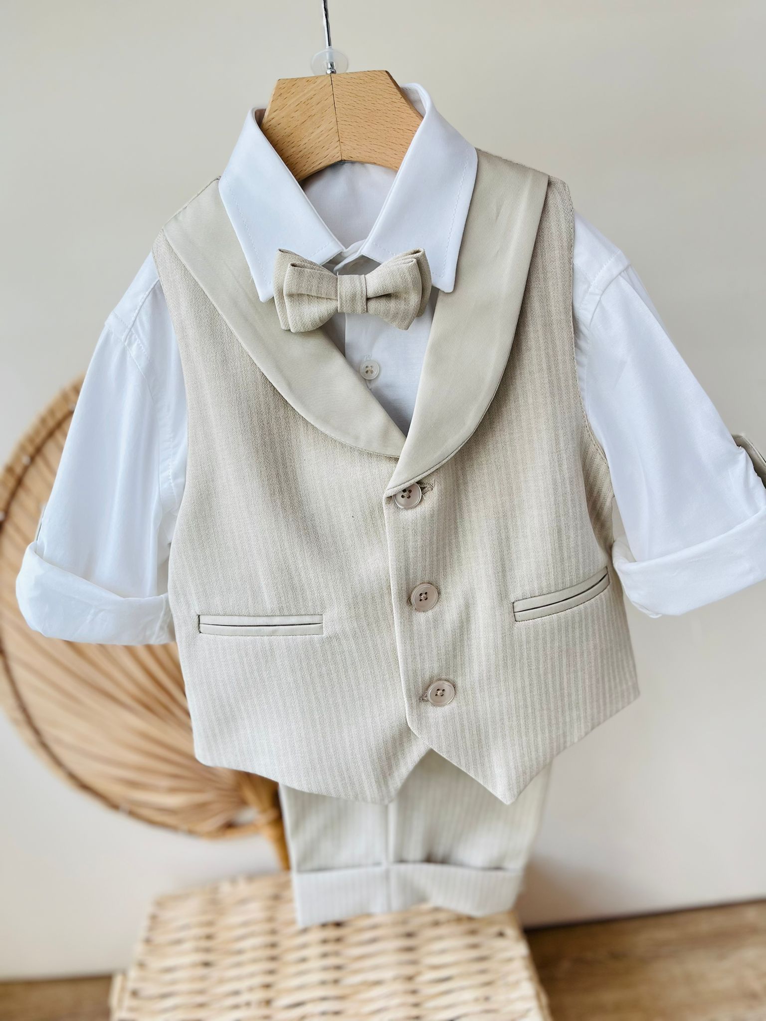 COMPLETO 4 PZ CERIMONIALE SANTIAGO BEIGE - Noi da piccoli
