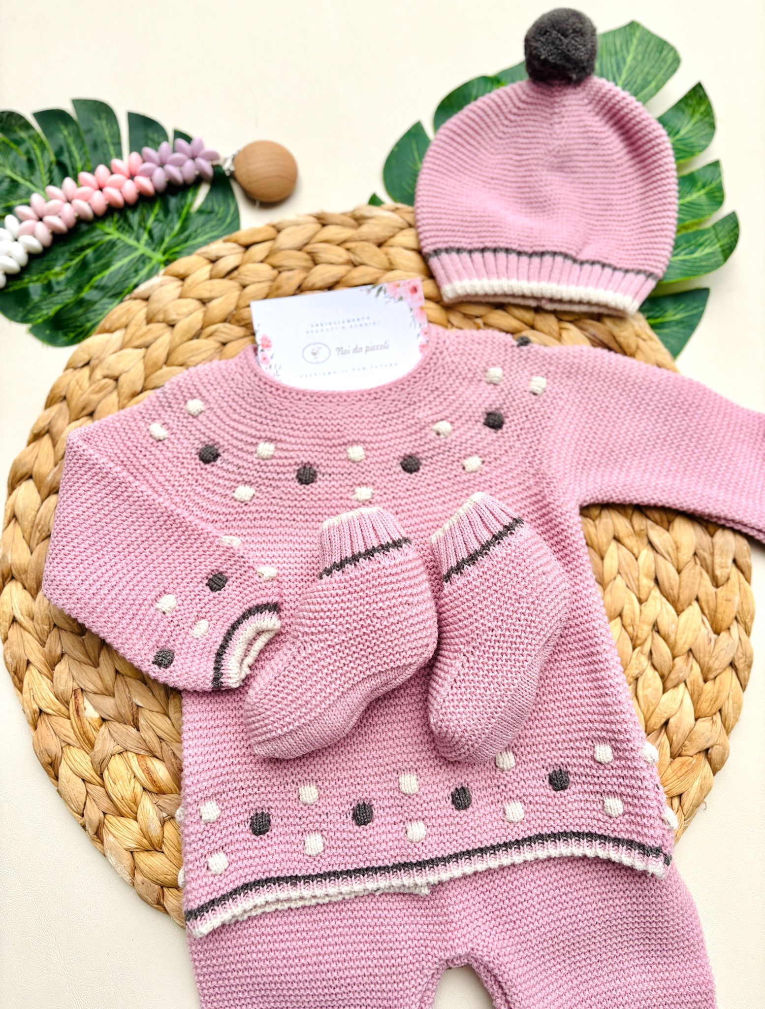 COMPLETO 4 PZ IN FILATO CALDO ROSA MAQUILLAJE - Noi da piccoli