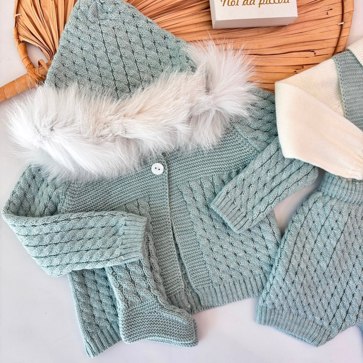 COMPLETO FILATO CALDO VERDE - Noi da piccoli