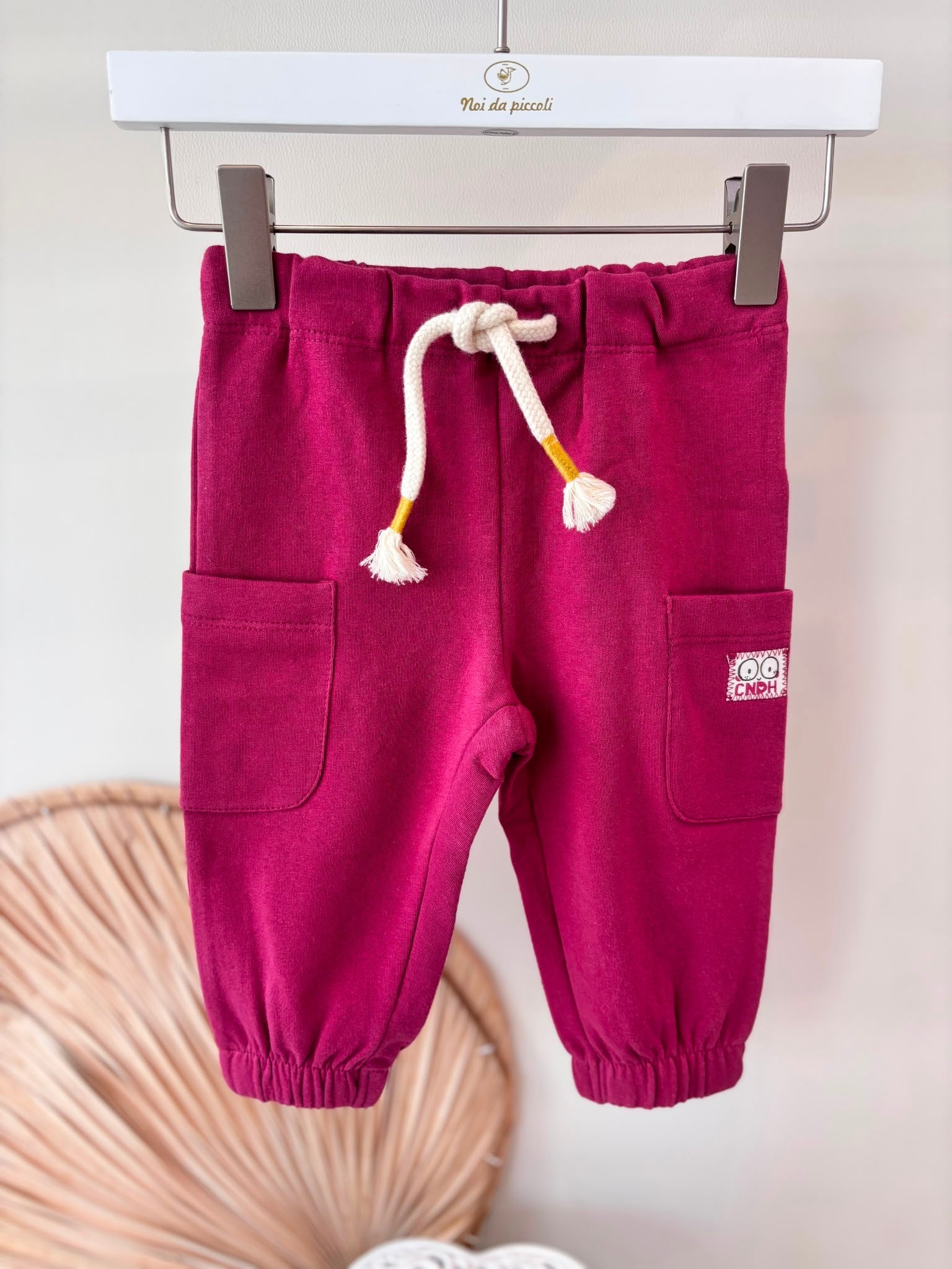 COMPLETO IN COTONE CALDO BORDEAUX CON STAMPA FRONTALE - Noi da piccoli