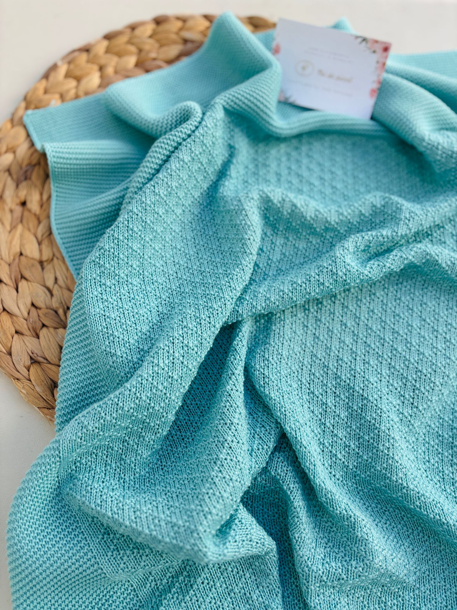 COPERTA IN COTONE CON RICAMI ACQUAMARINA - Noi da piccoli