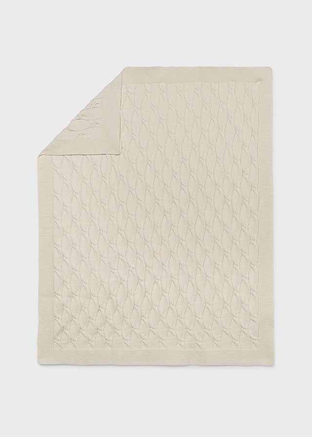 Coperta in Filato Caldo Panna Mayoral