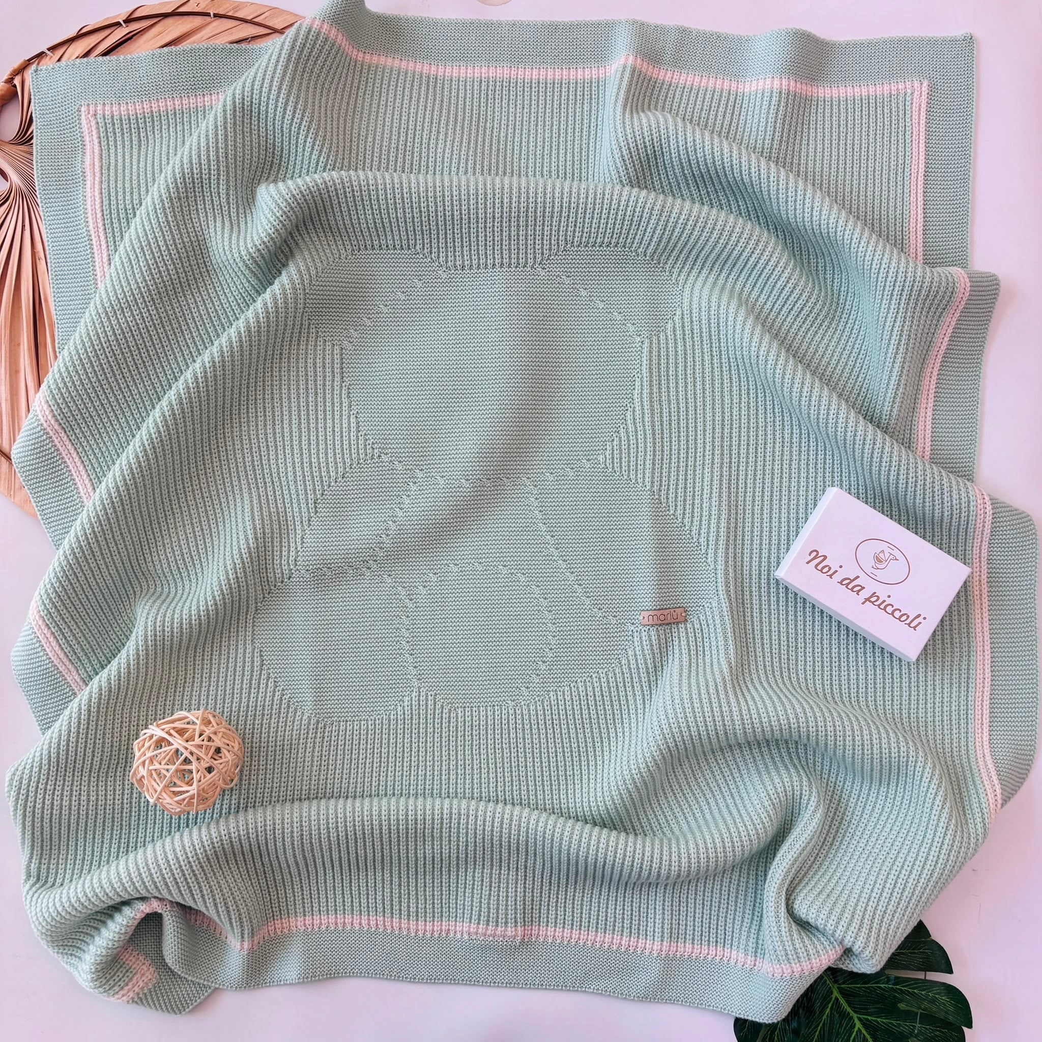 COPERTINA 100% LANA VERDE CON BORDINO TORTORA - Noi da piccoli