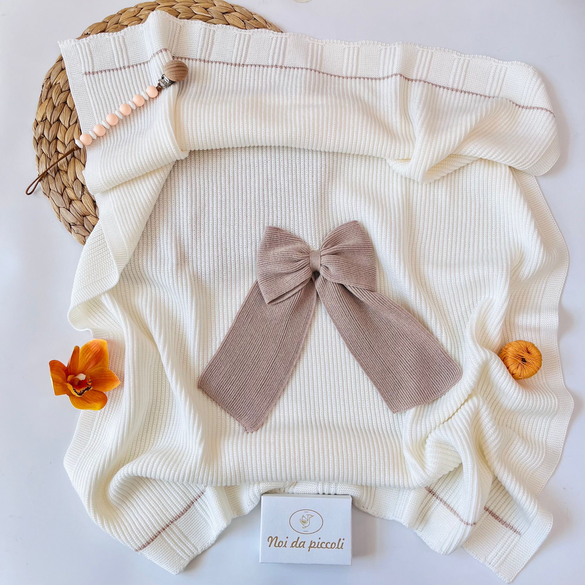COPERTINA FIOCCO 100% LANA VANIGLIA CAMMELLO - Noi da piccoli