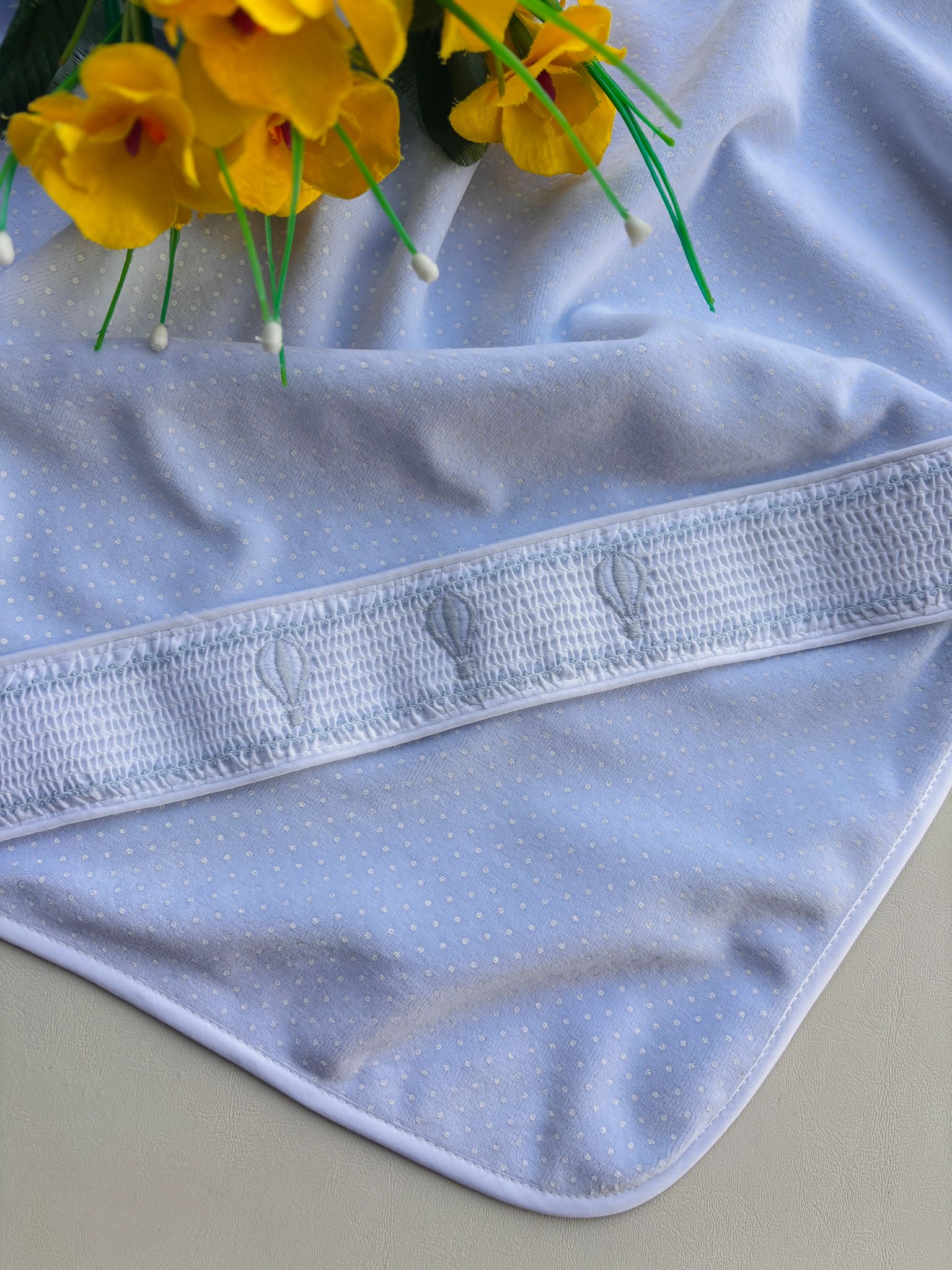 COPERTINA IN CINIGLIA A POIS CON MONGOLFIERE CIELO - Noi da piccoli