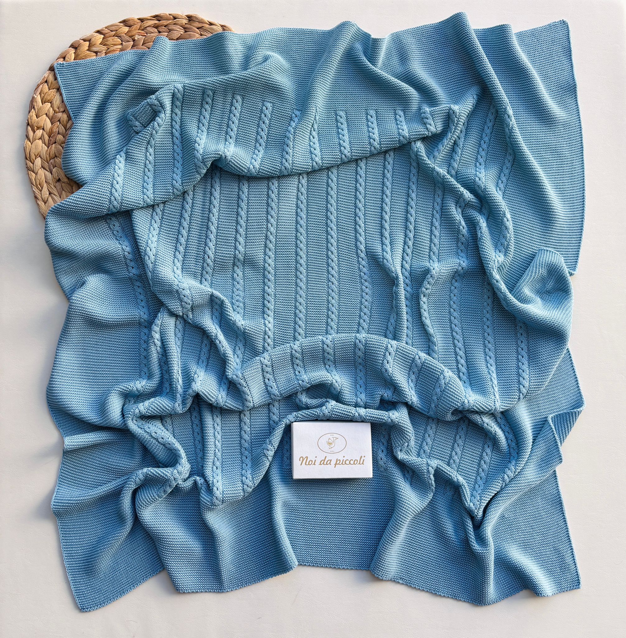 COPERTINA IN COTONE CON RICAMI AD INTRECCIO NUBE - Noi da piccoli