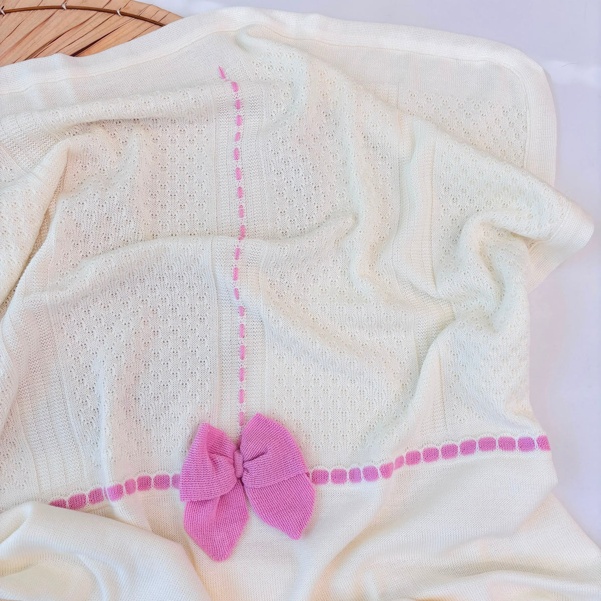 Copertina in Filato Caldo Panna Rosa Bebe' Margo' - Noi da piccoli