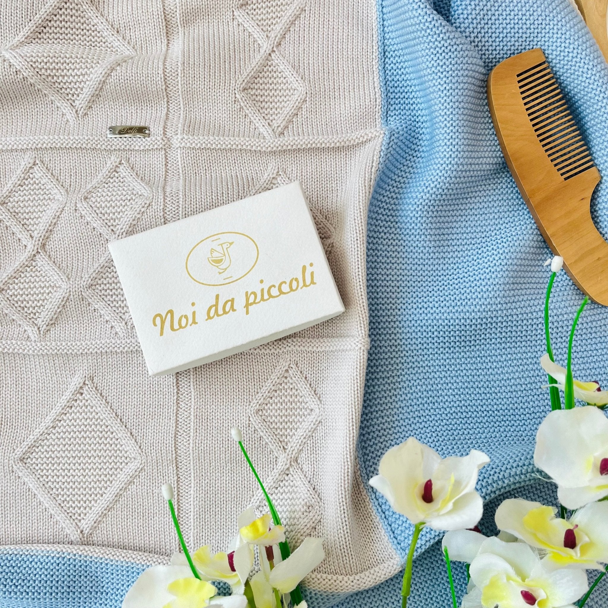 COPERTINA IN LANA MERINO BEIGE CIELO - Noi da piccoli