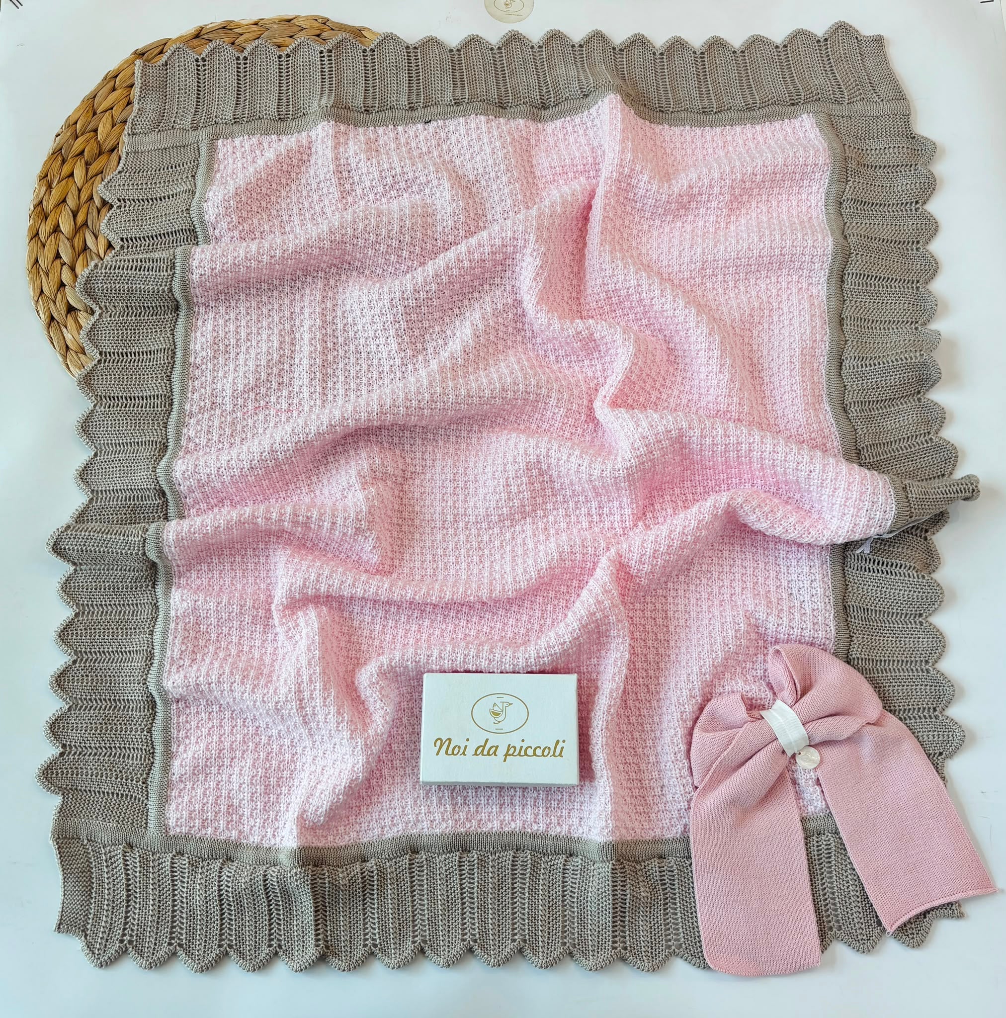 COPERTINA IN LANA MERINO EXTRAFINE ROSA E BEIGE - Noi da piccoli