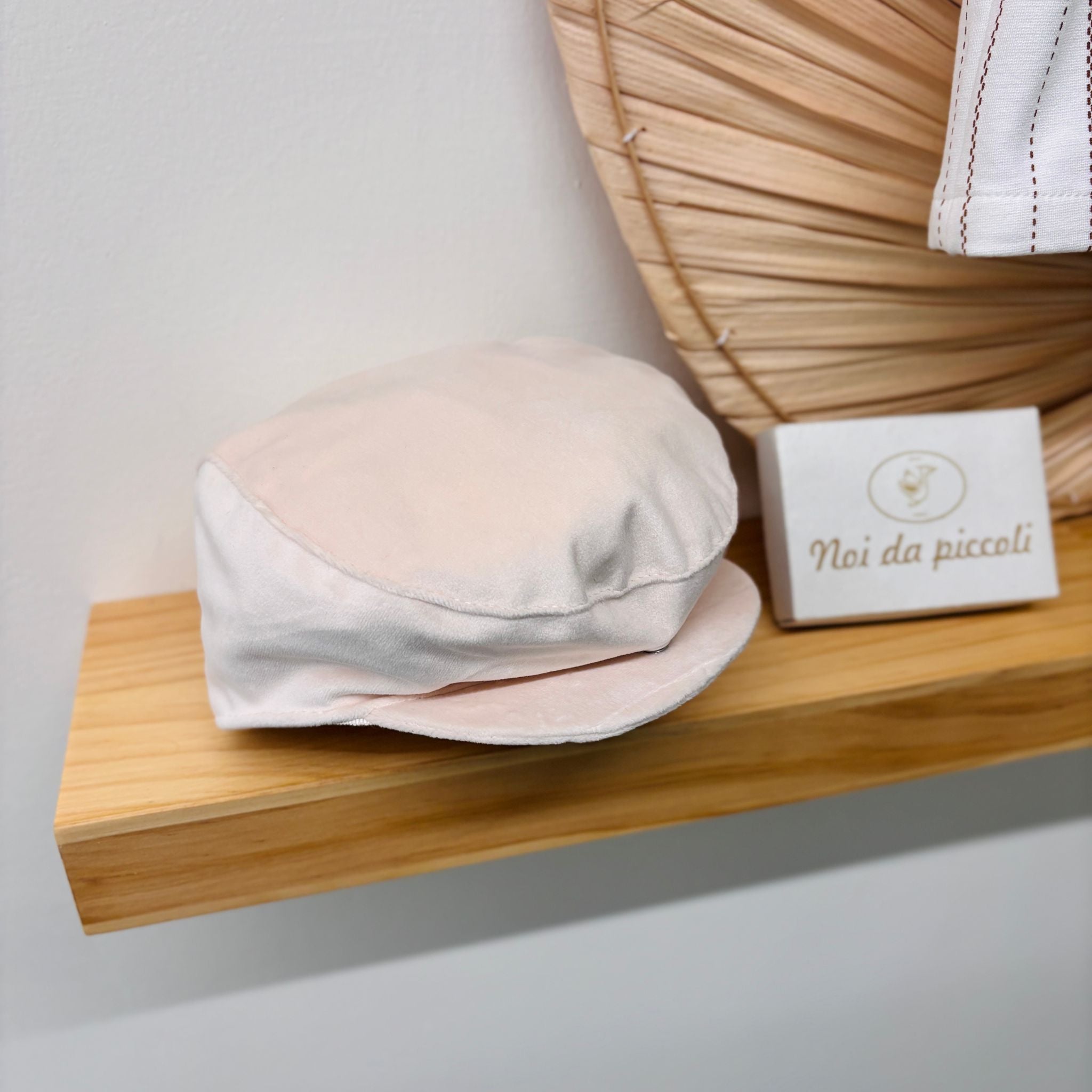 COPPOLA CERIMONIALE IN VELLUTINO CREMA - Noi da piccoli