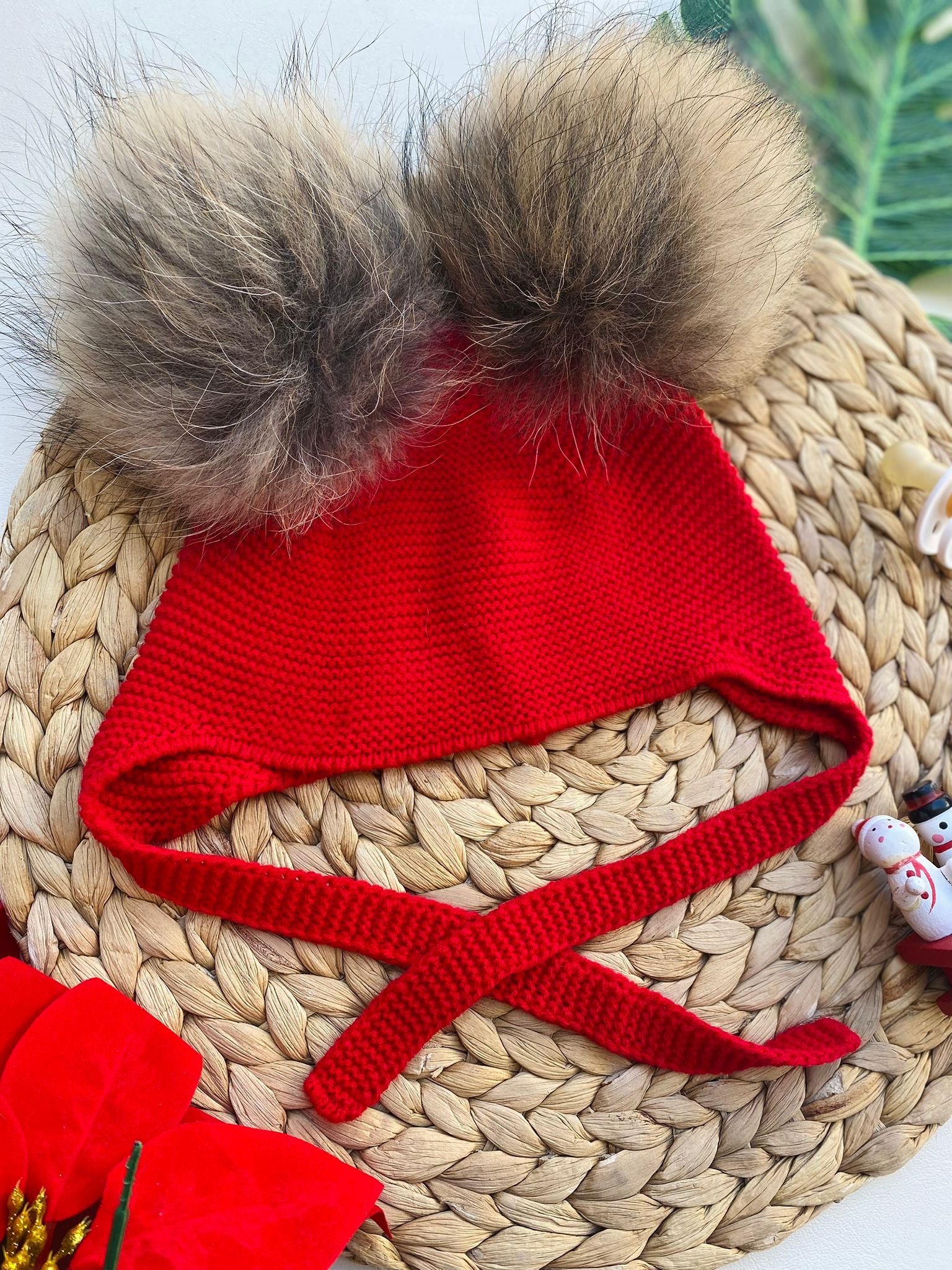 CUFFIETTA CON POM - POM FILATO CALDO ROSSO - Noi da piccoli