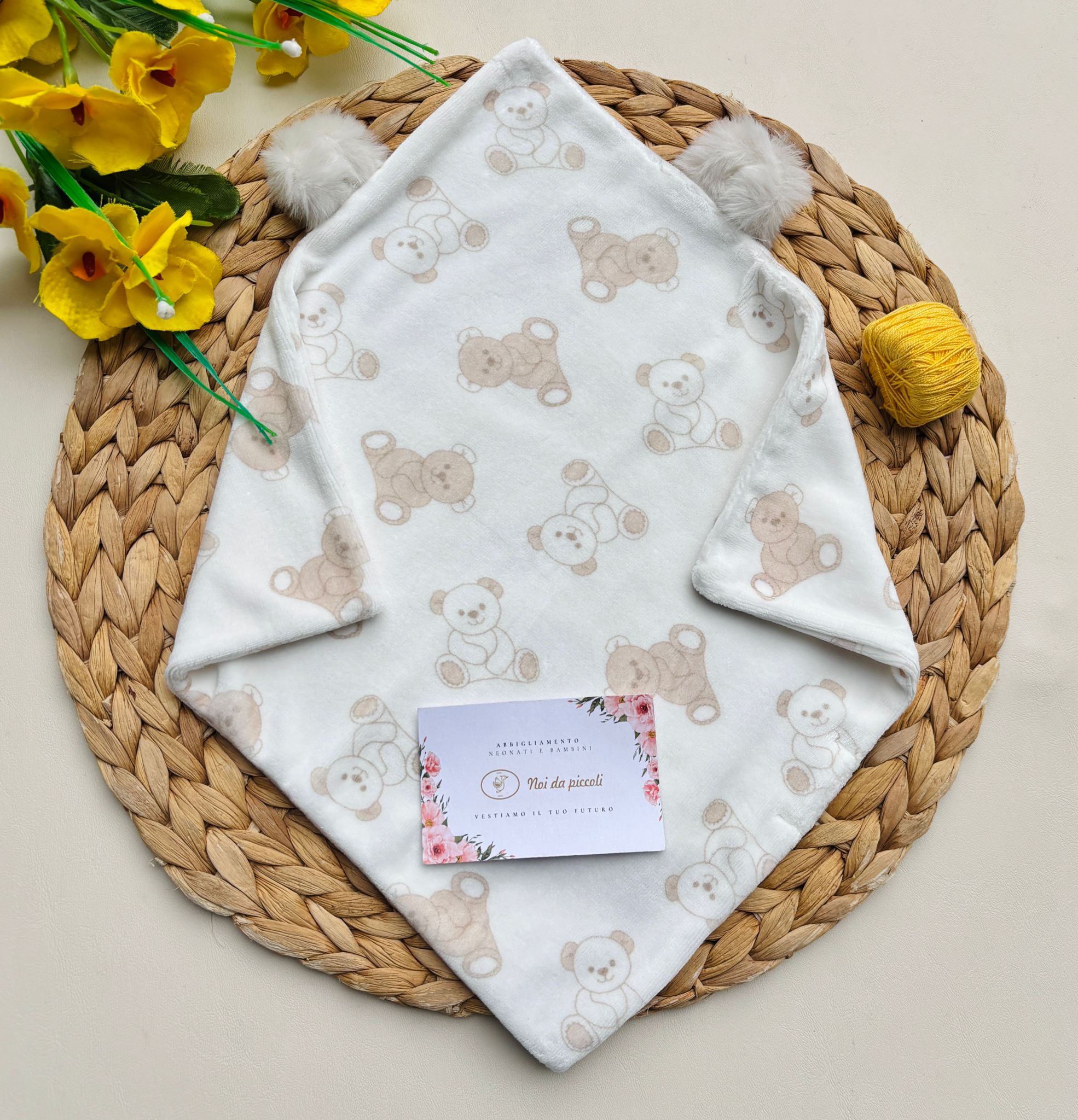 DOUDOU CON ORSACCHIOTTI E POMPON BIANCO BEIGE - Noi da piccoli